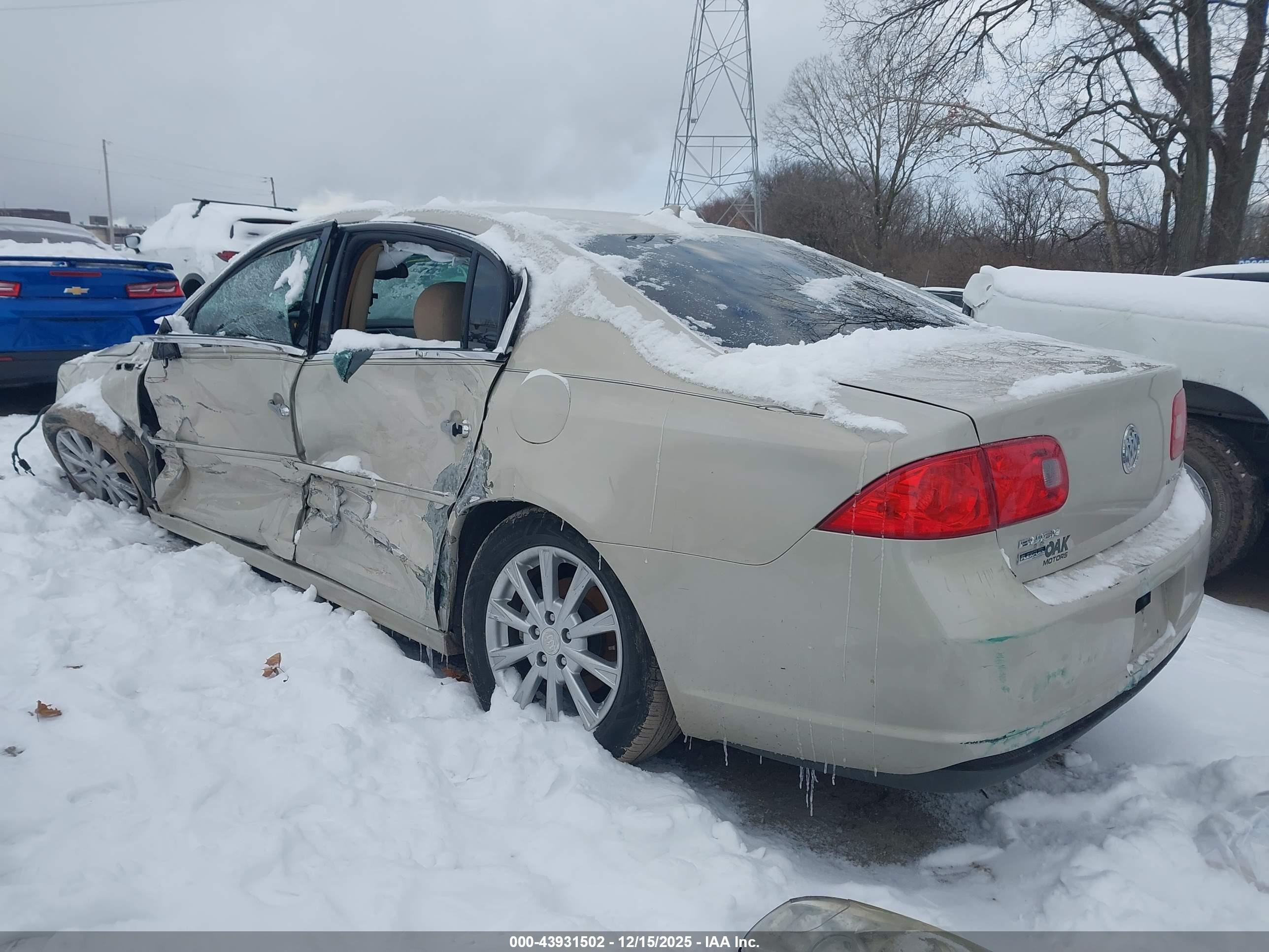 BUICK LUCERNE image 3