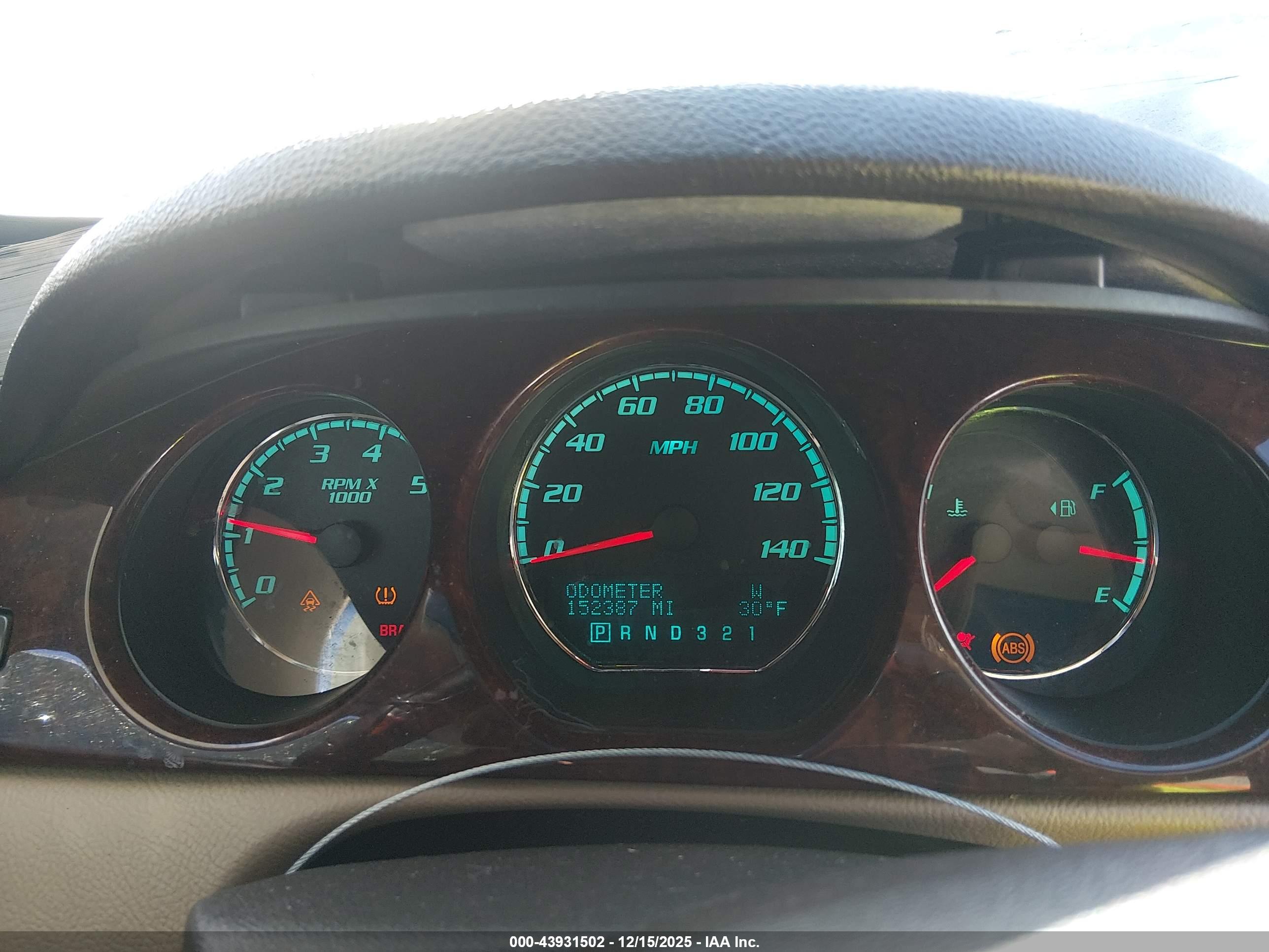 BUICK LUCERNE image 7