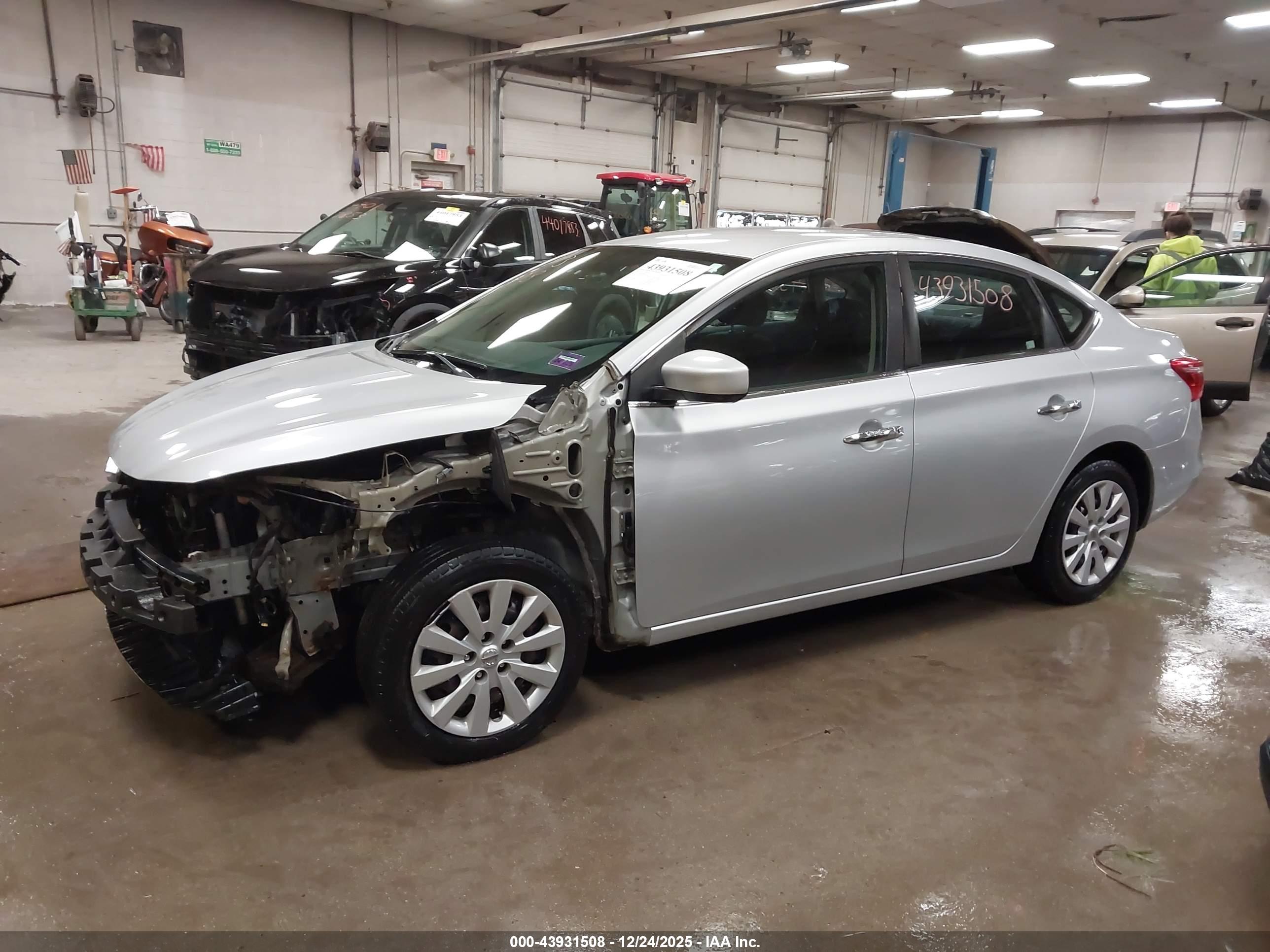 NISSAN SENTRA image 6