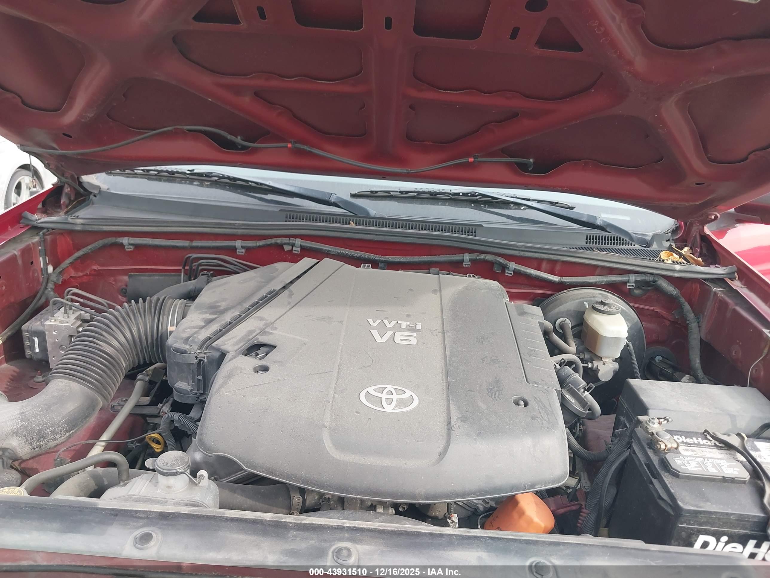 TOYOTA TACOMA image 10