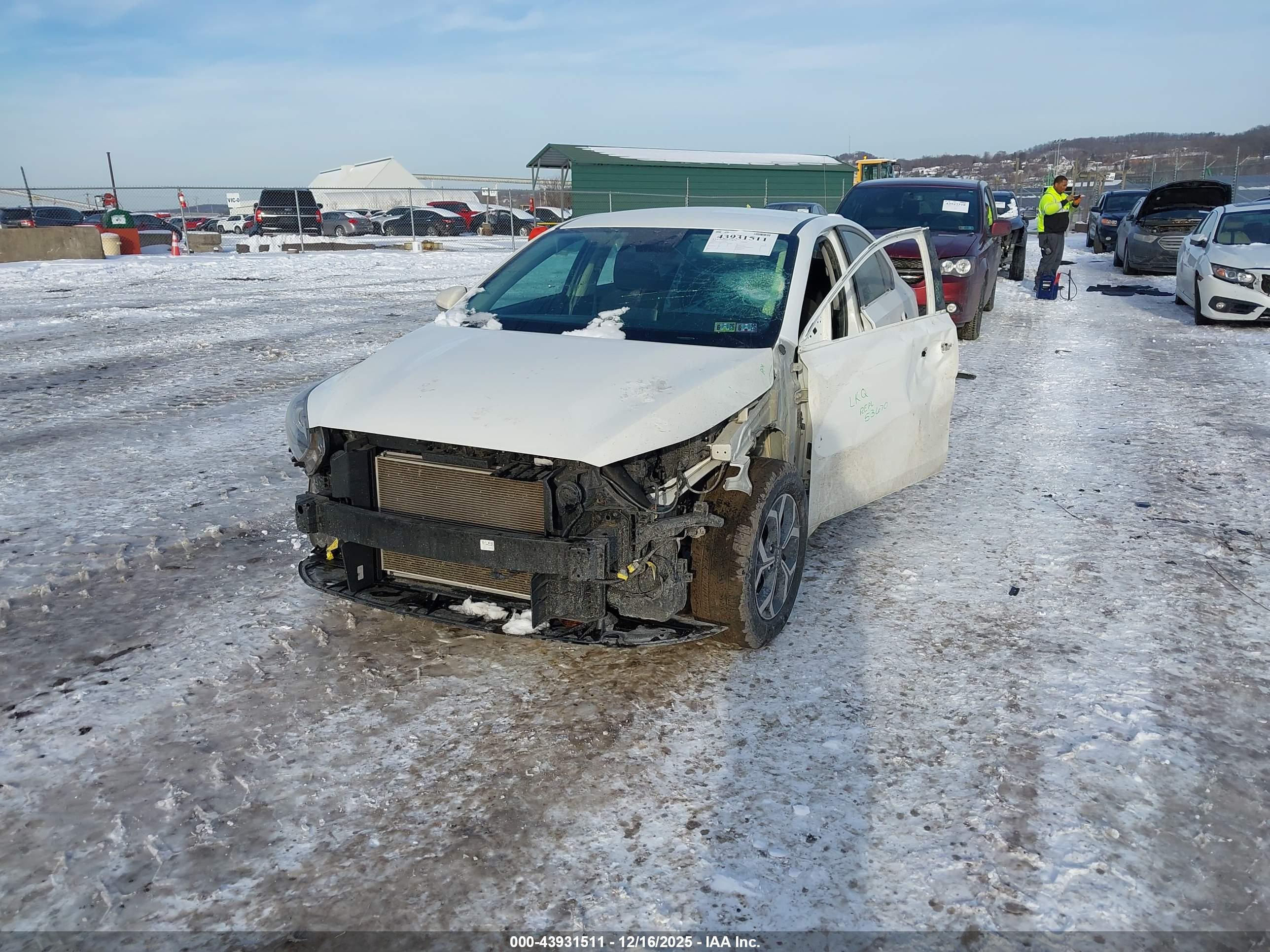 KIA FORTE image 2