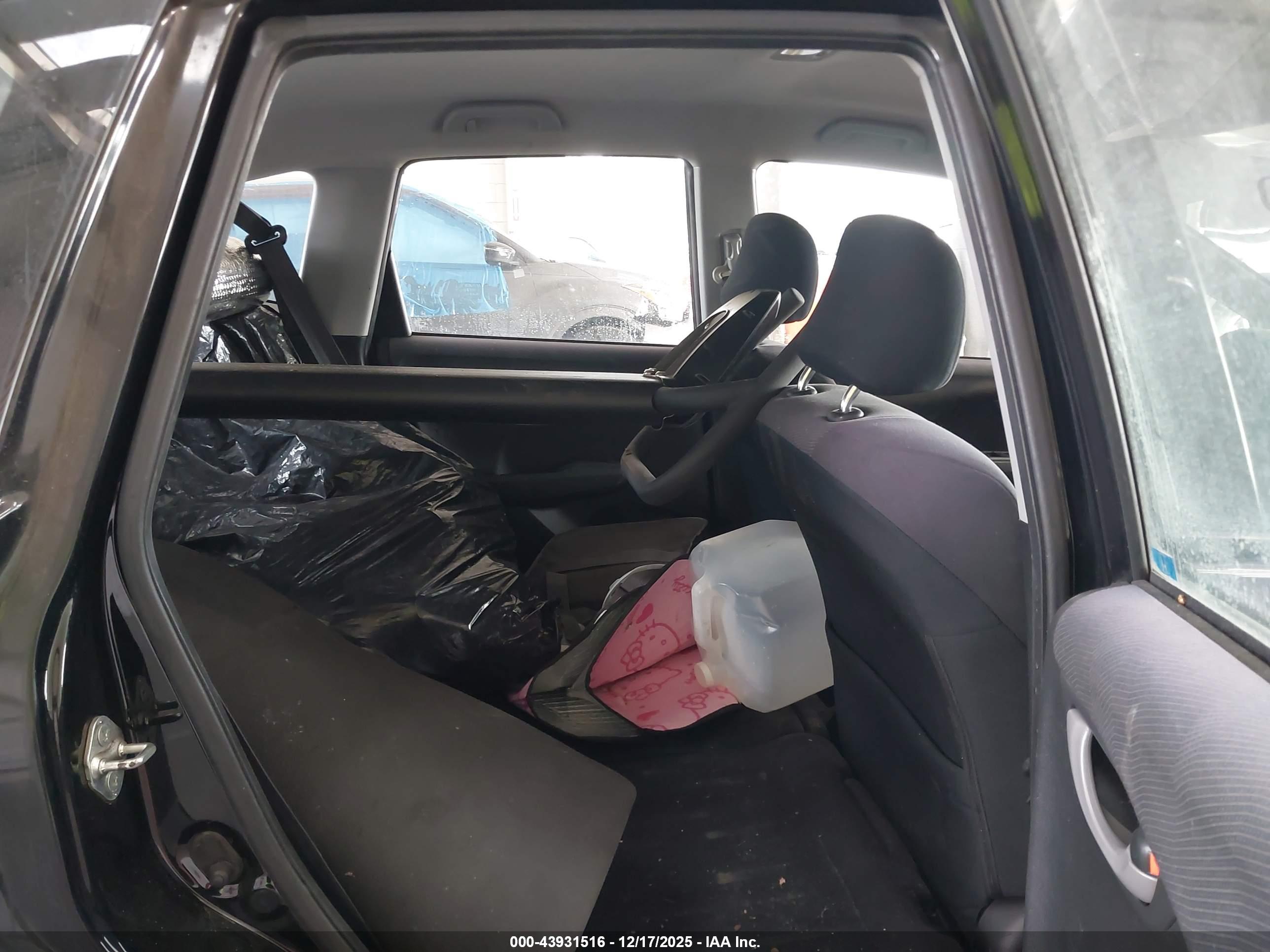 HONDA FIT image 8