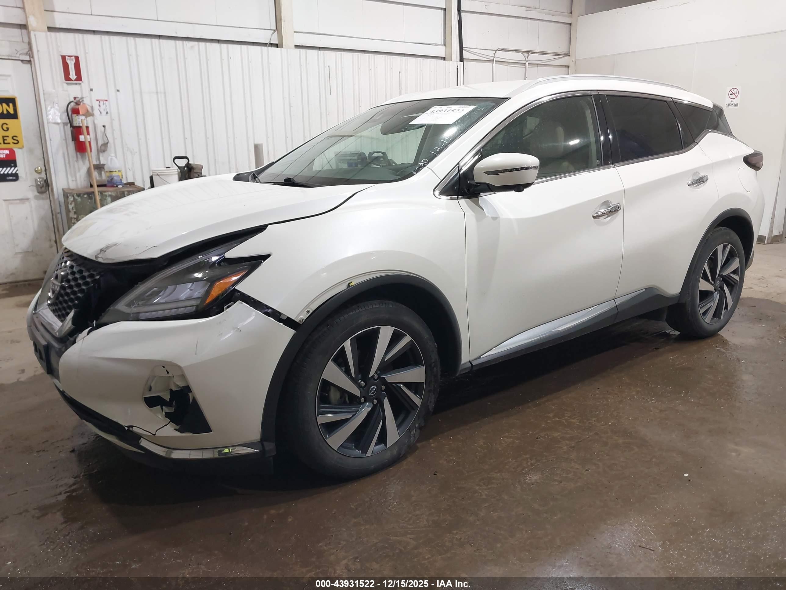 NISSAN MURANO image 2
