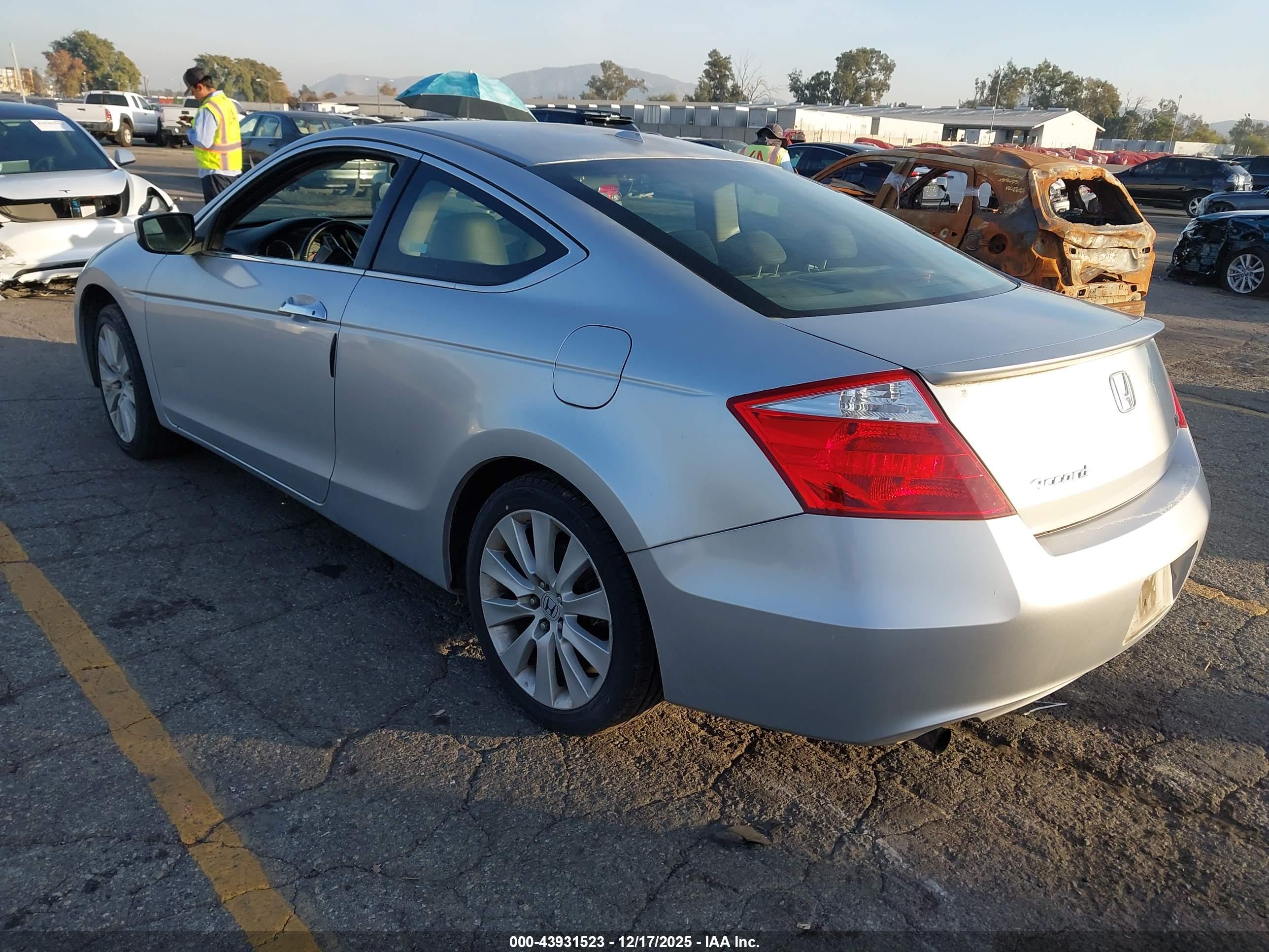 HONDA ACCORD image 3