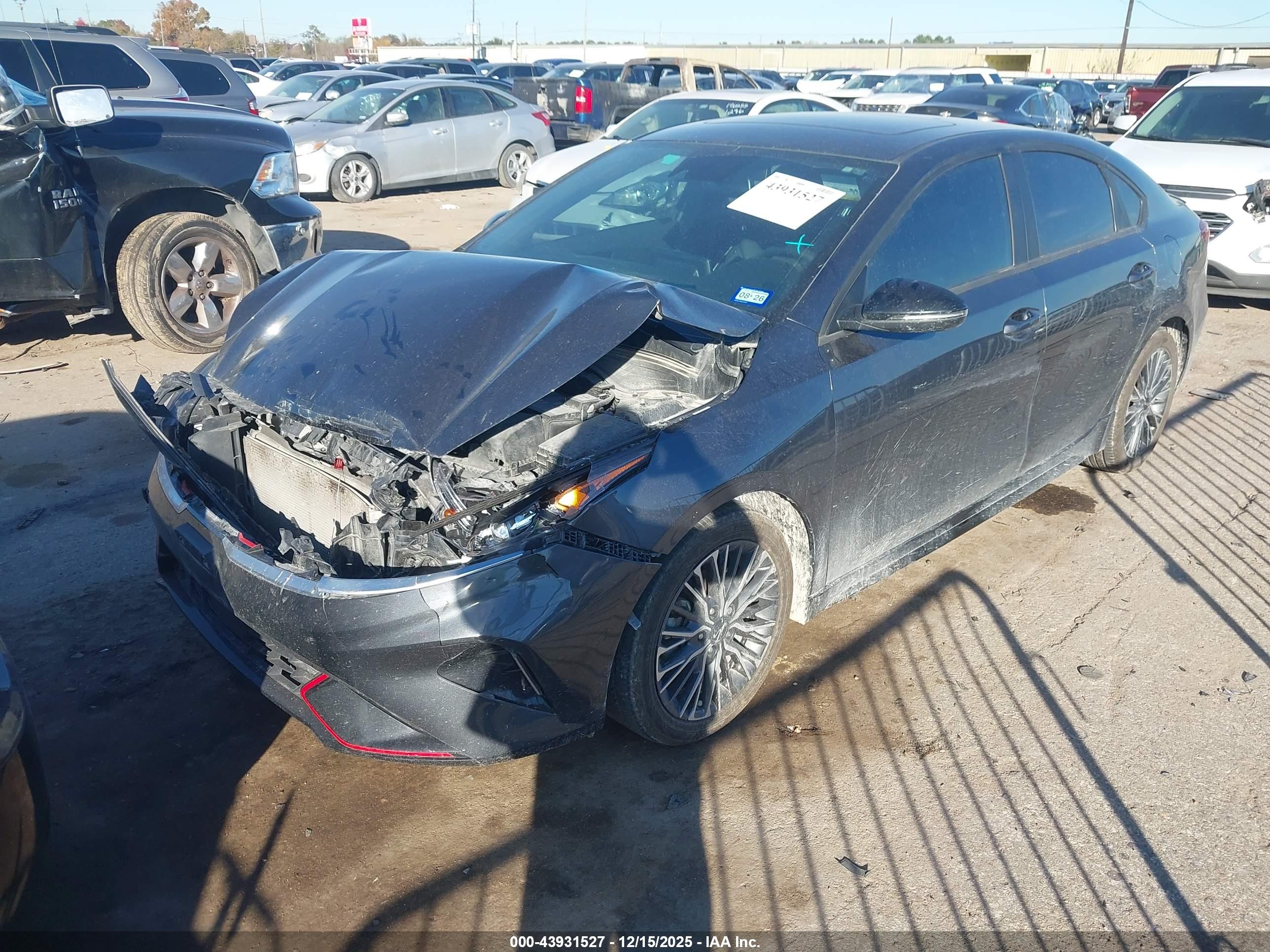 KIA FORTE image 2