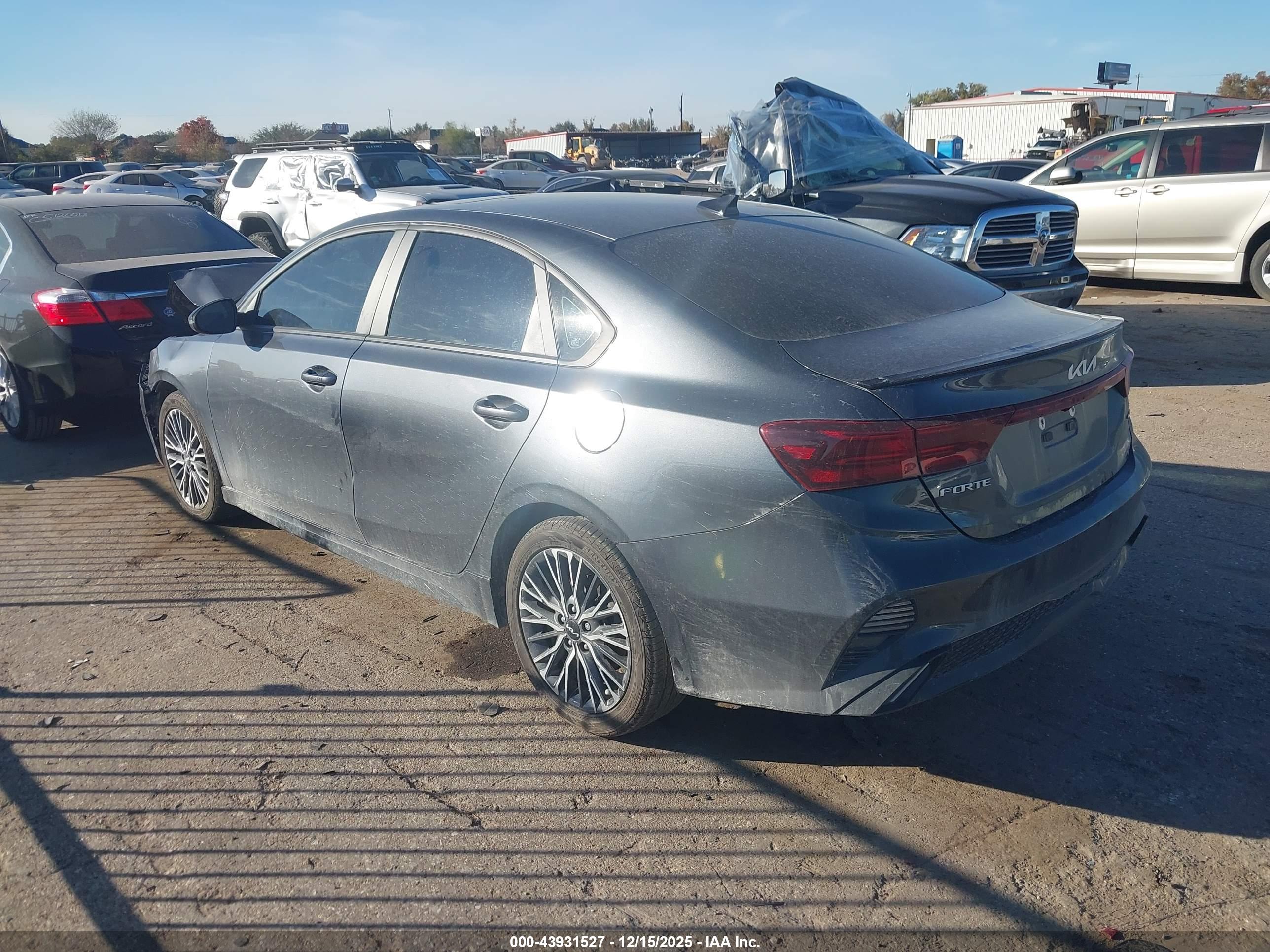 KIA FORTE image 3