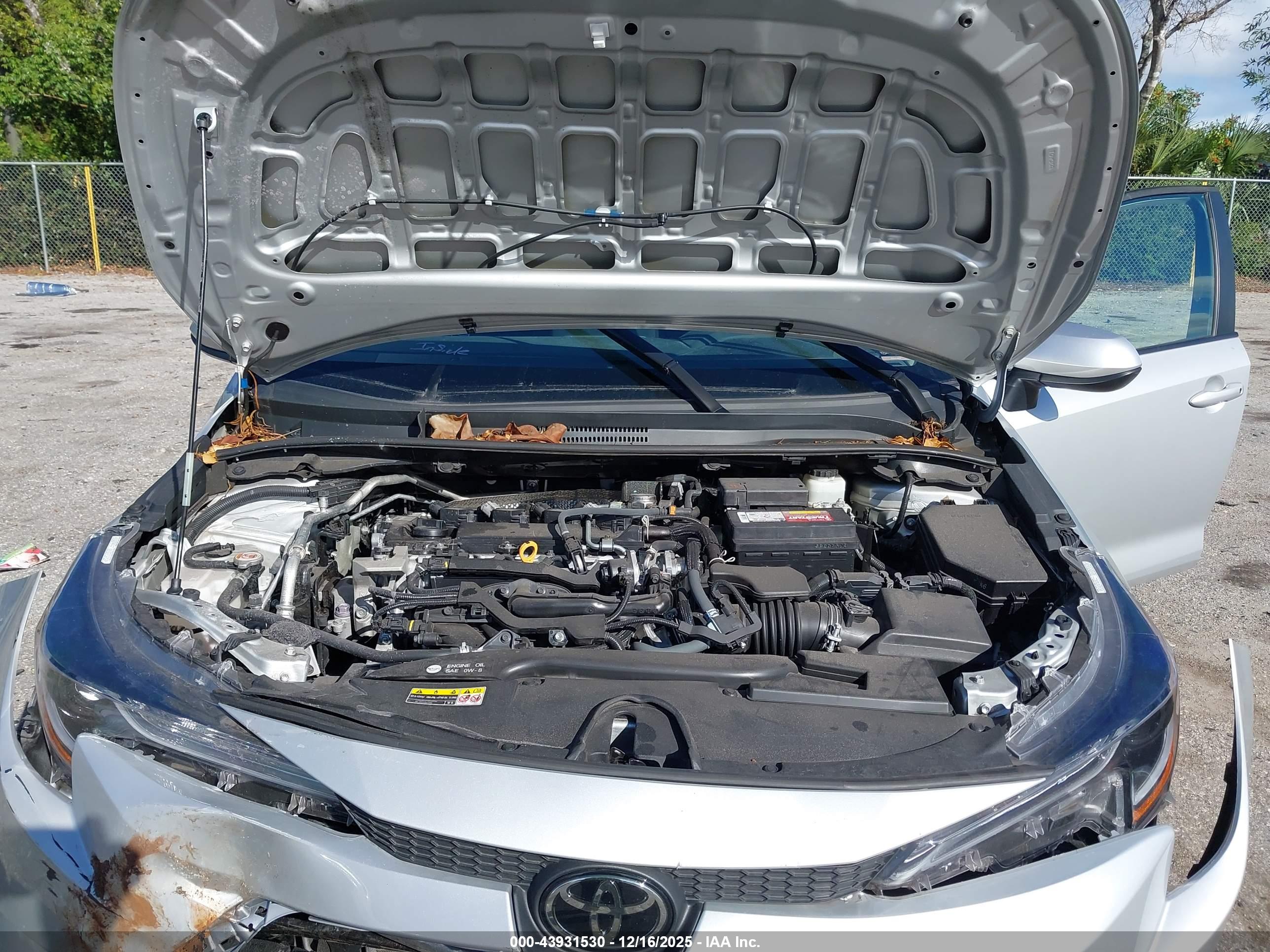 TOYOTA COROLLA image 10
