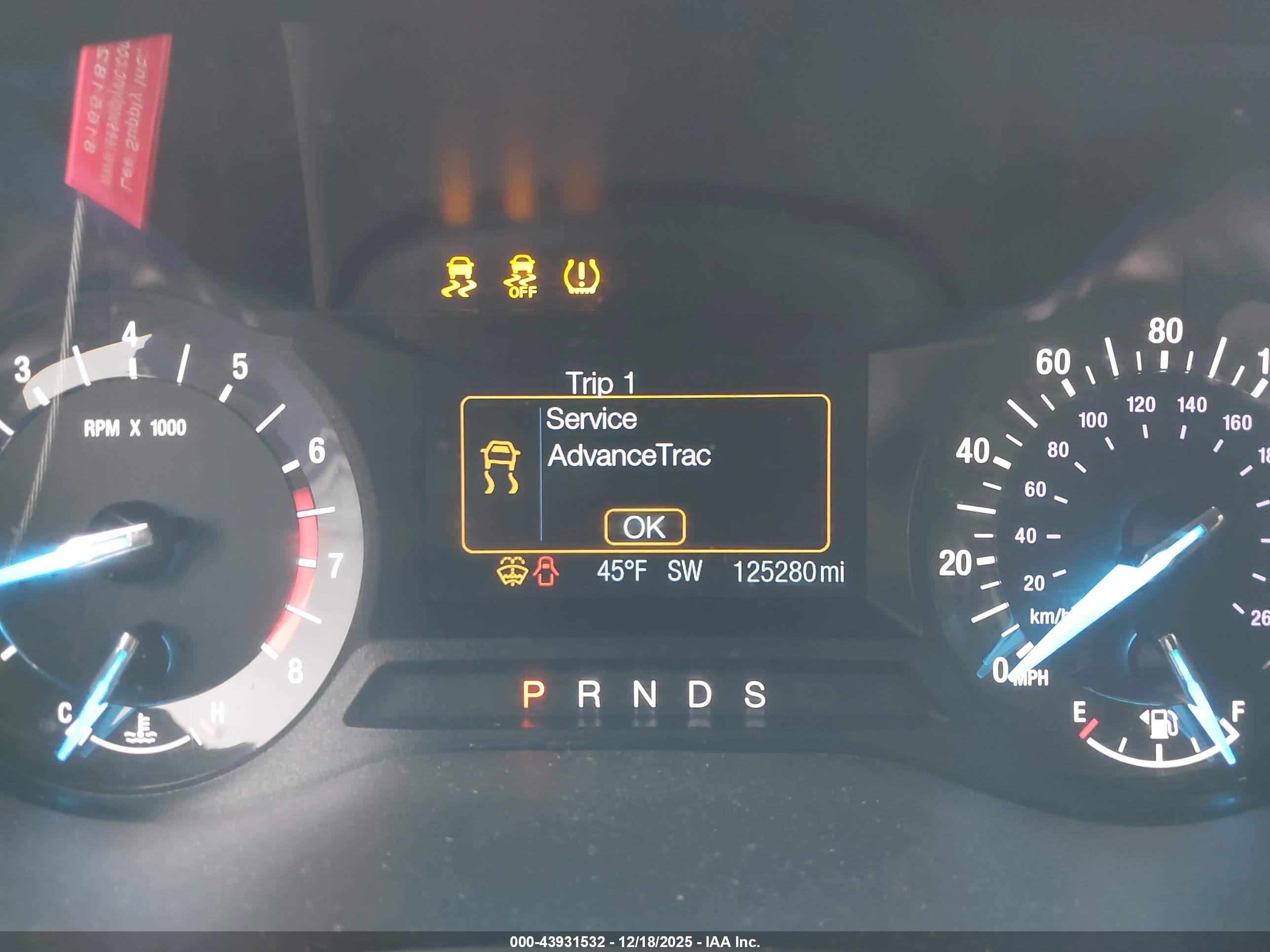 FORD FUSION image 7