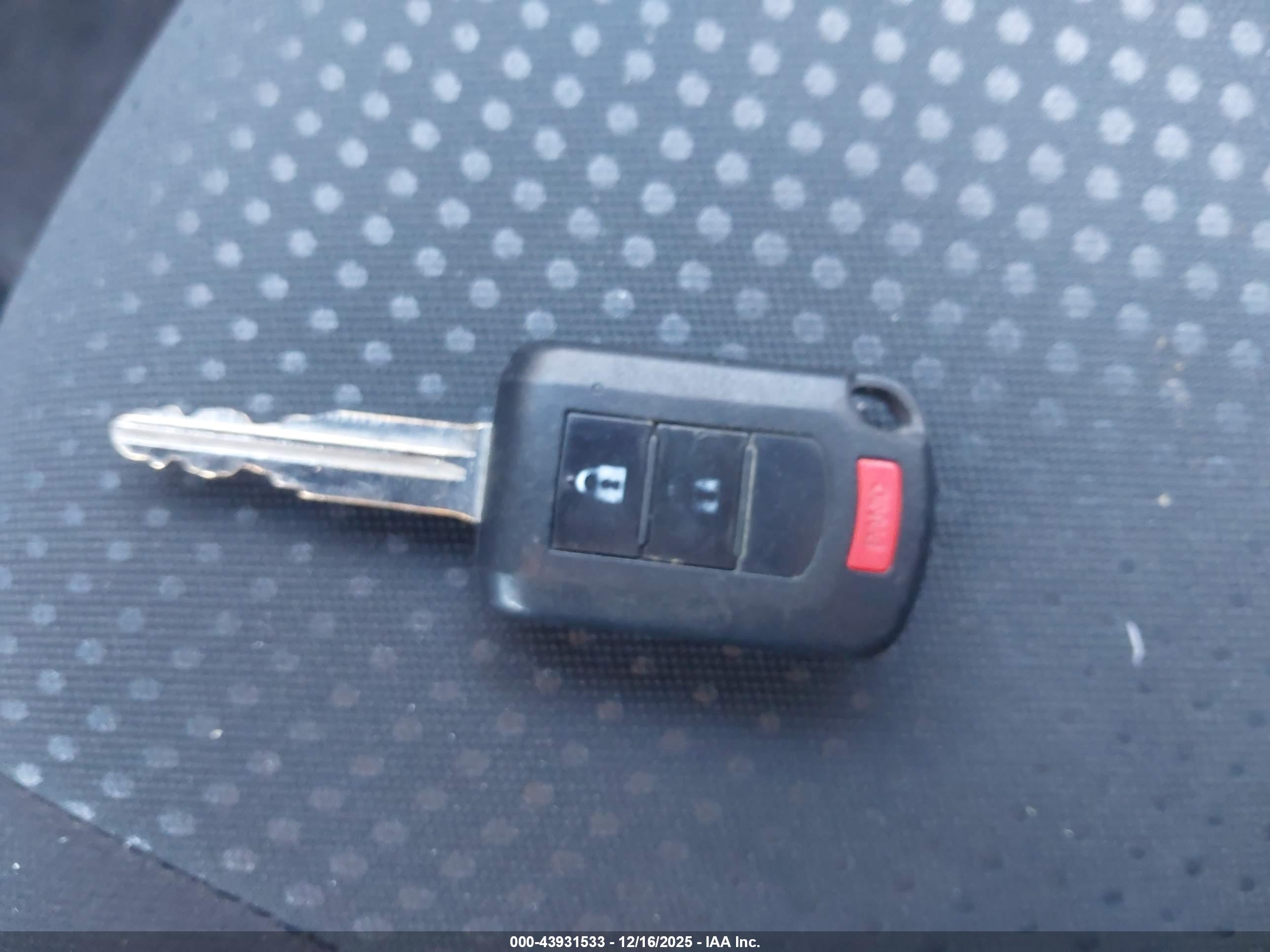 MITSUBISHI MIRAGE image 11