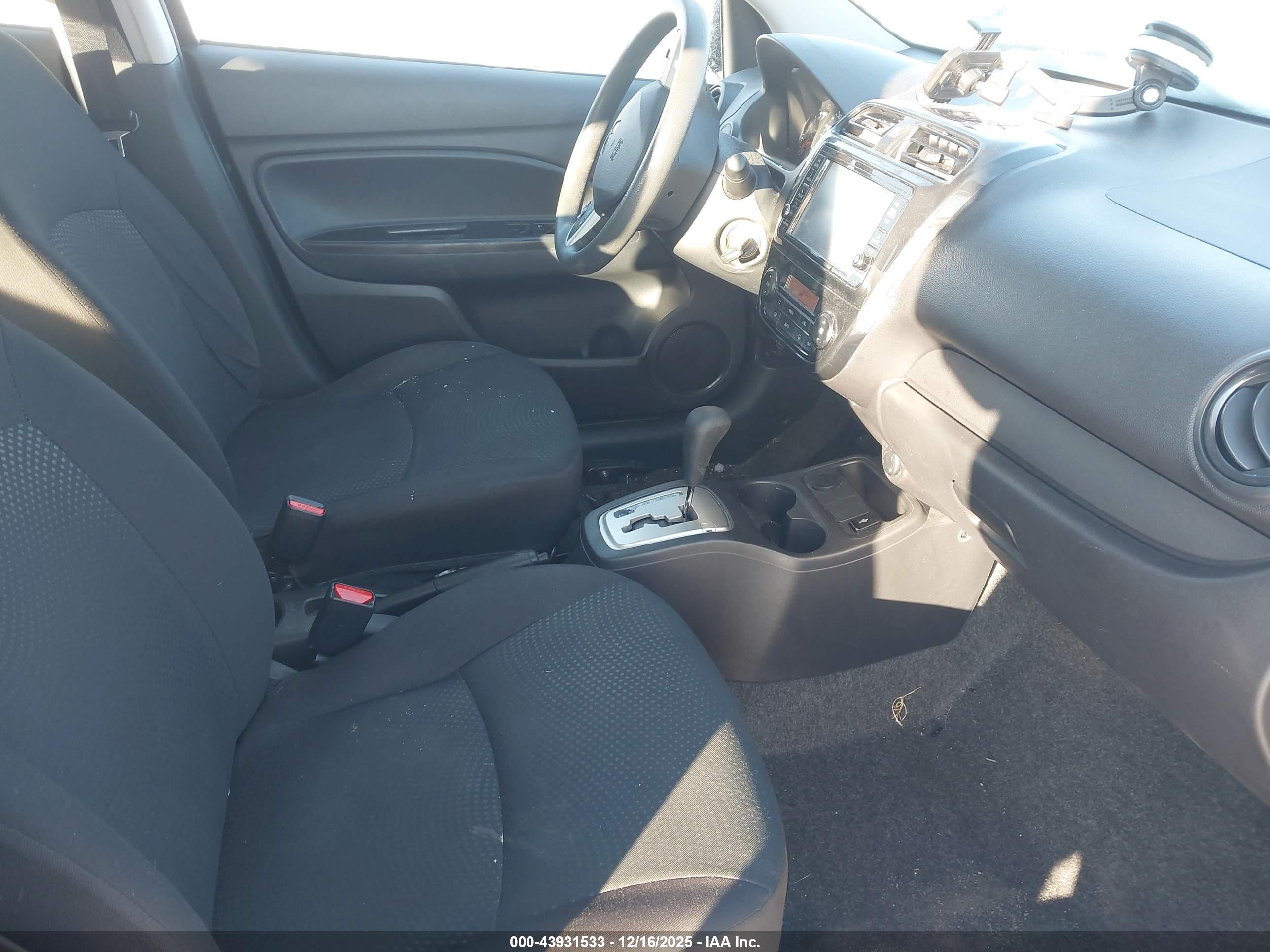 MITSUBISHI MIRAGE image 5