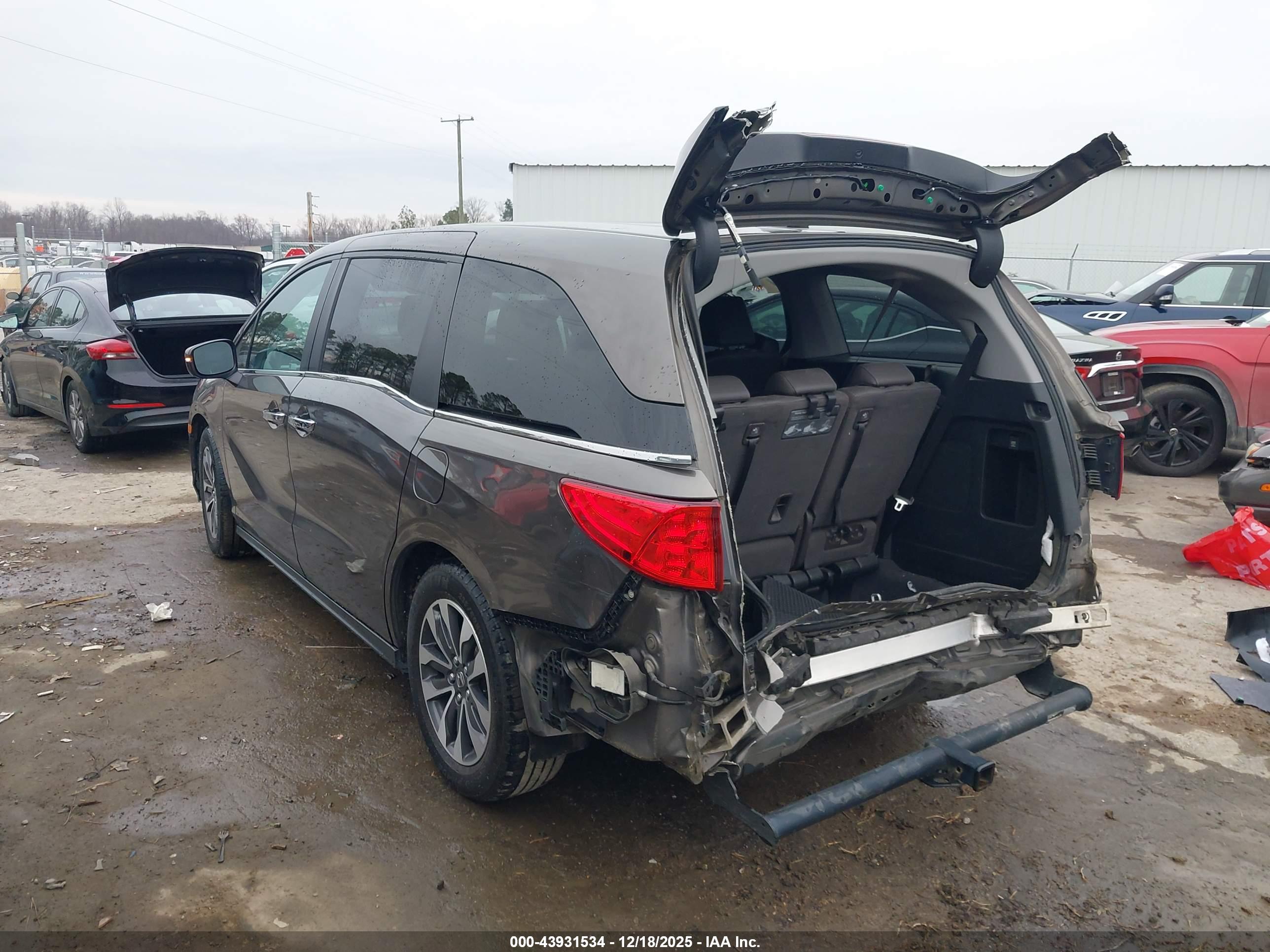 HONDA ODYSSEY image 3