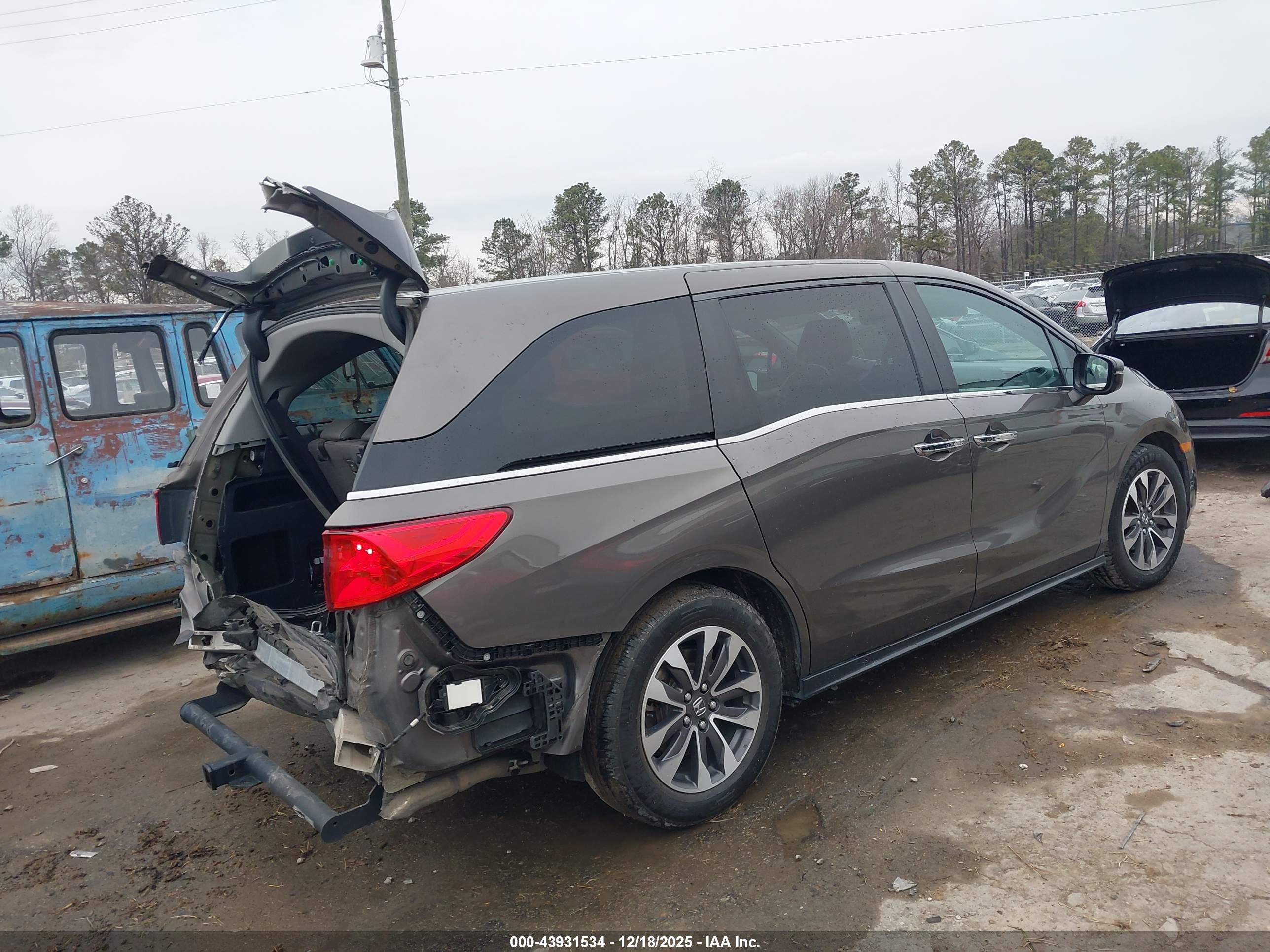 HONDA ODYSSEY image 4