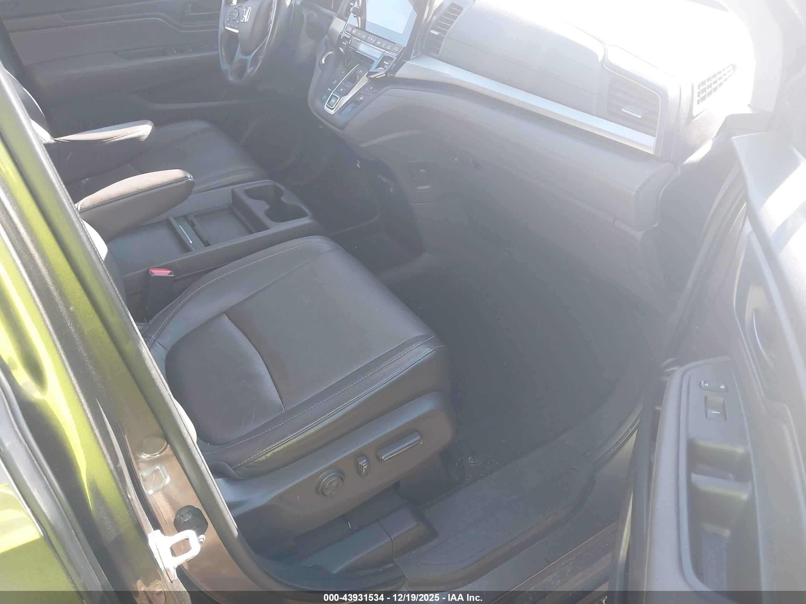 HONDA ODYSSEY image 5
