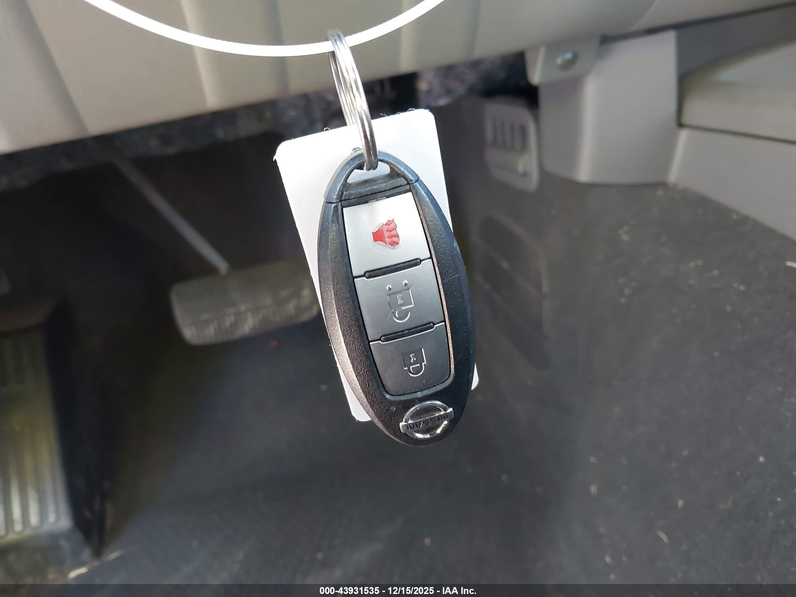 NISSAN FRONTIER image 11