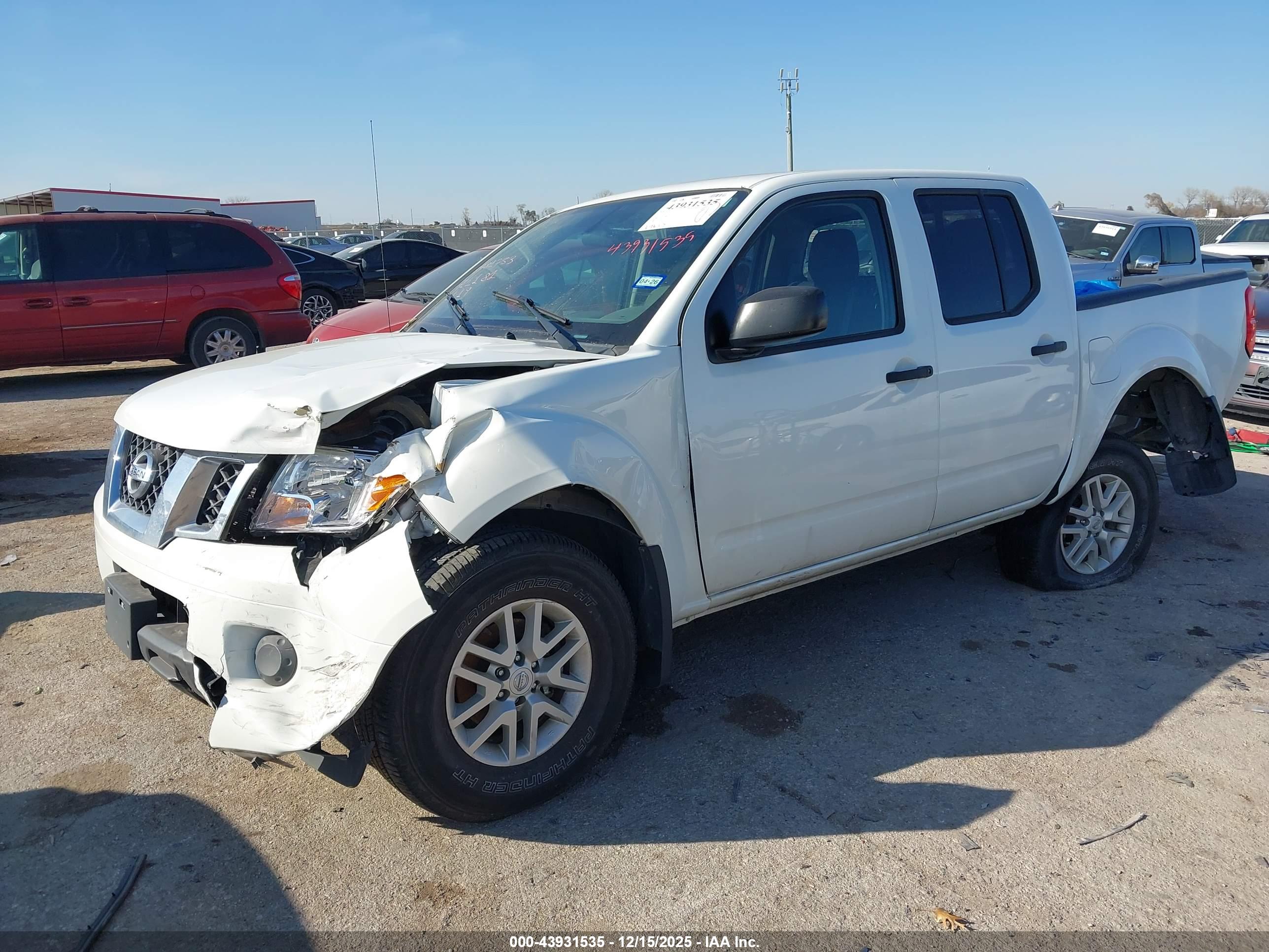 NISSAN FRONTIER image 2