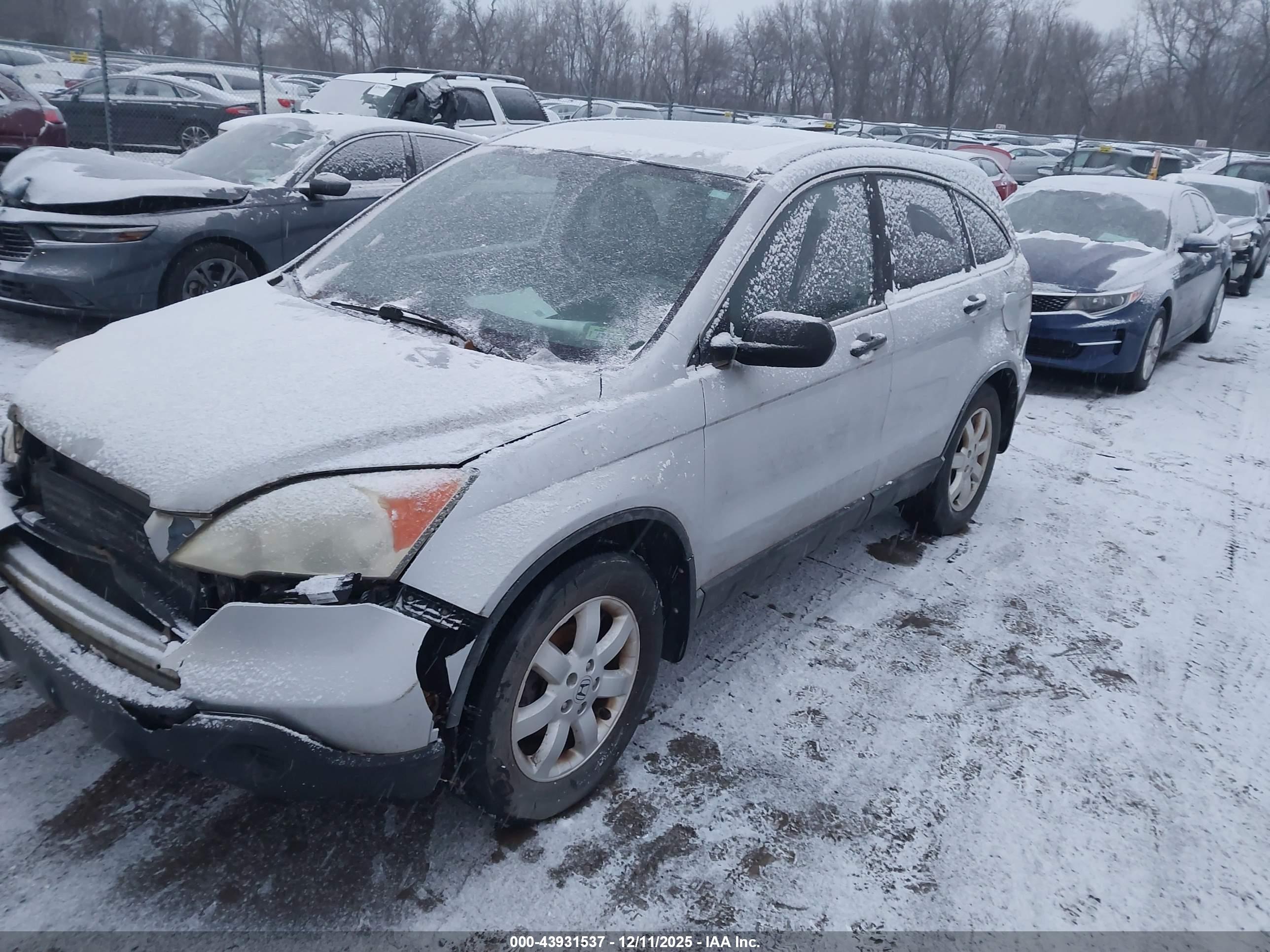 HONDA CR-V image 2