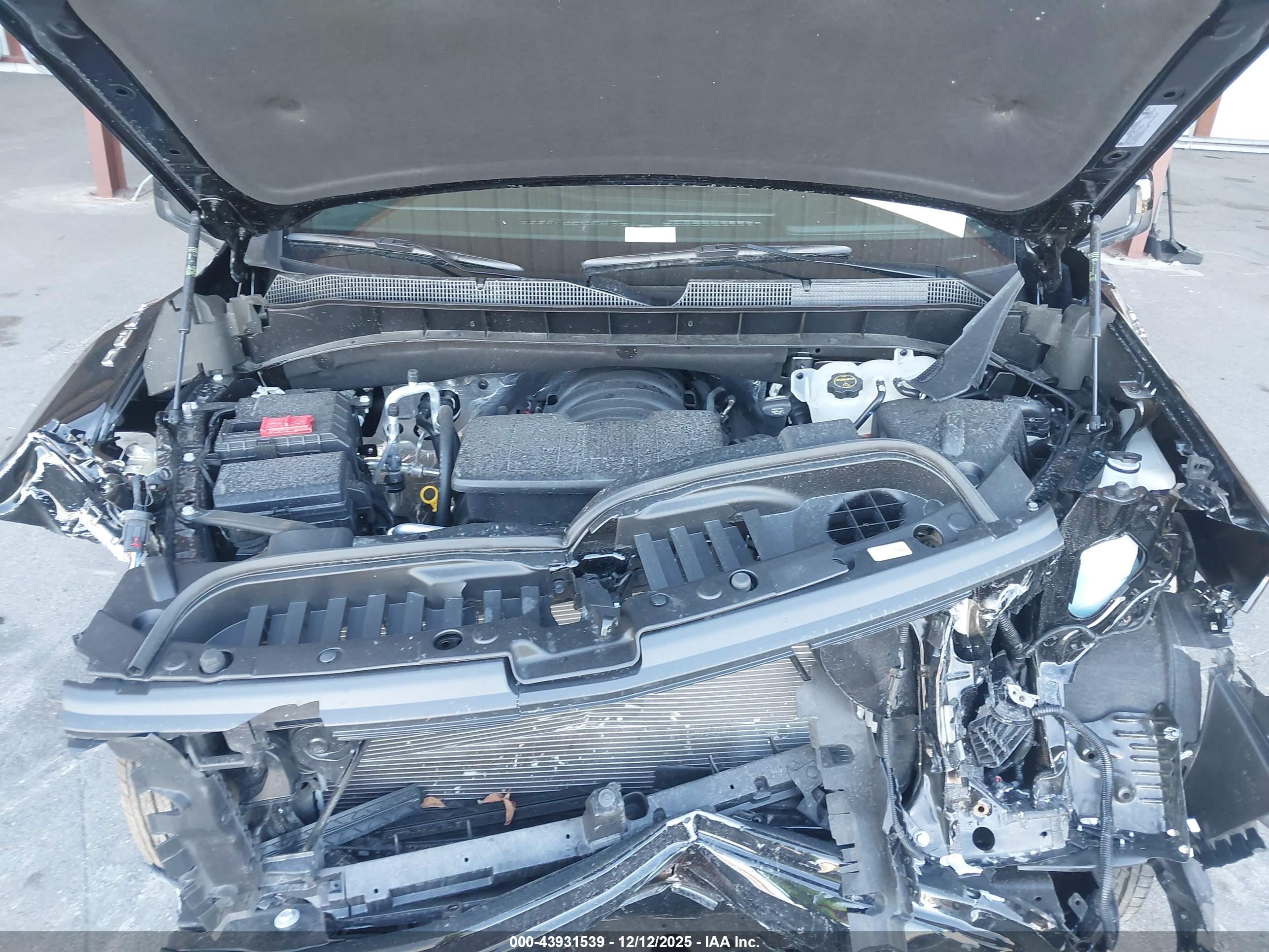 CHEVROLET SILVERADO image 10
