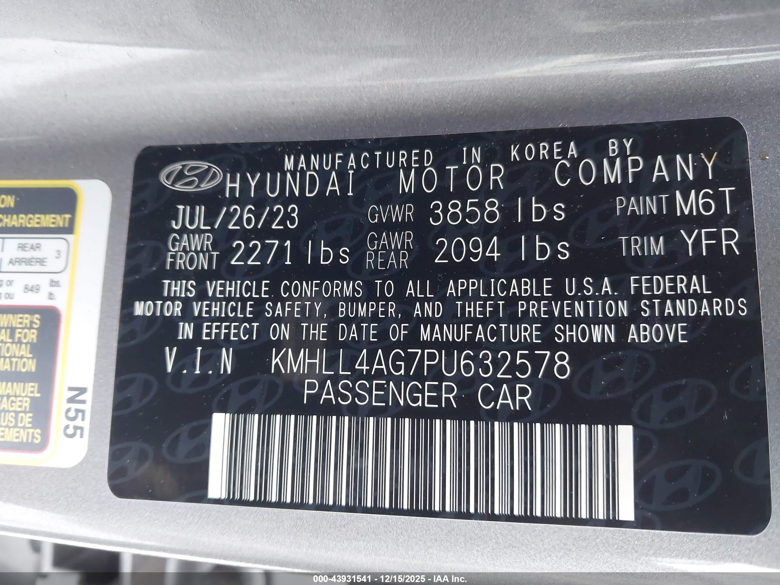 HYUNDAI ELANTRA image 9