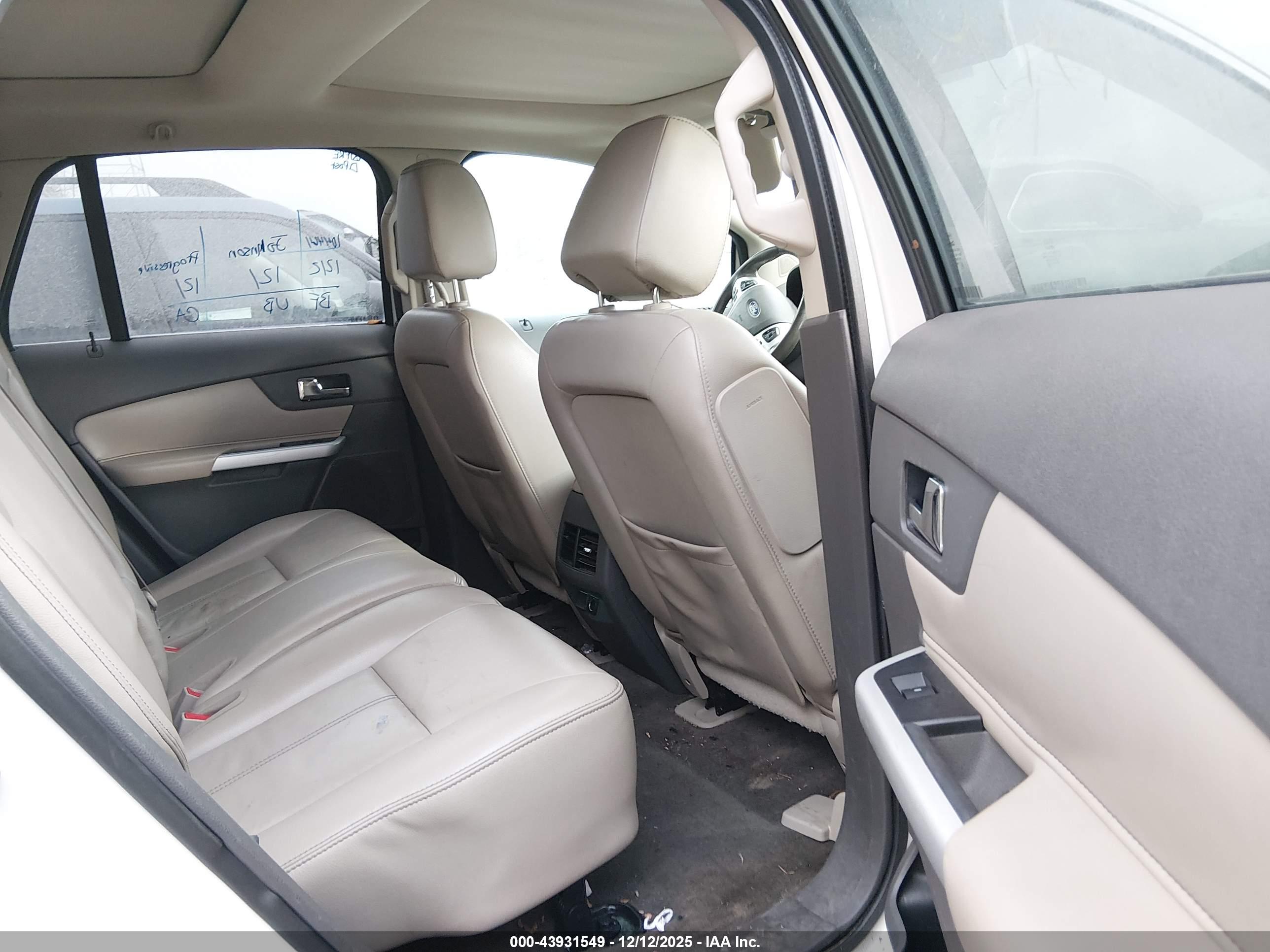FORD EDGE image 8