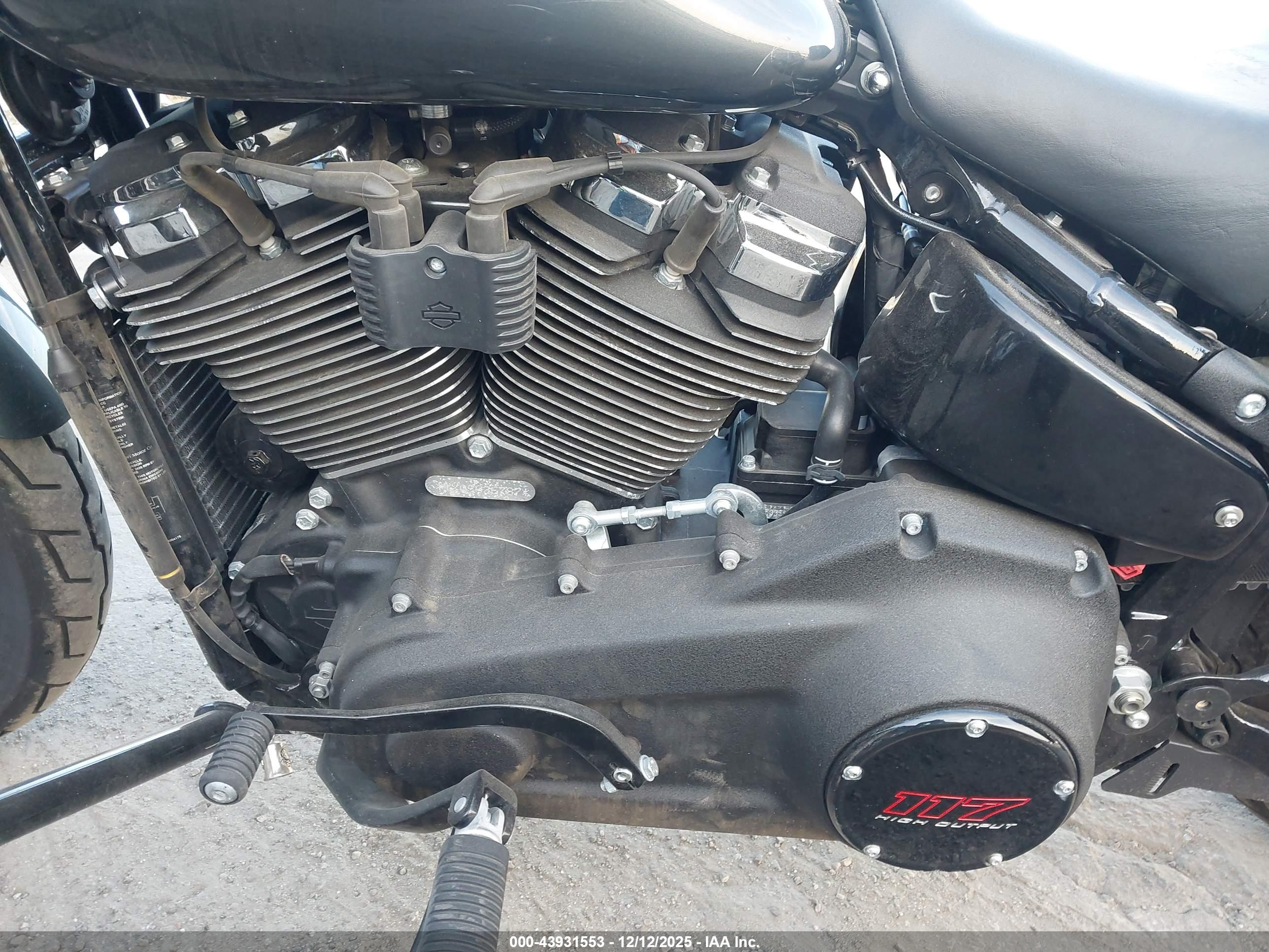 HARLEY-DAVIDSON FXLRST image 9