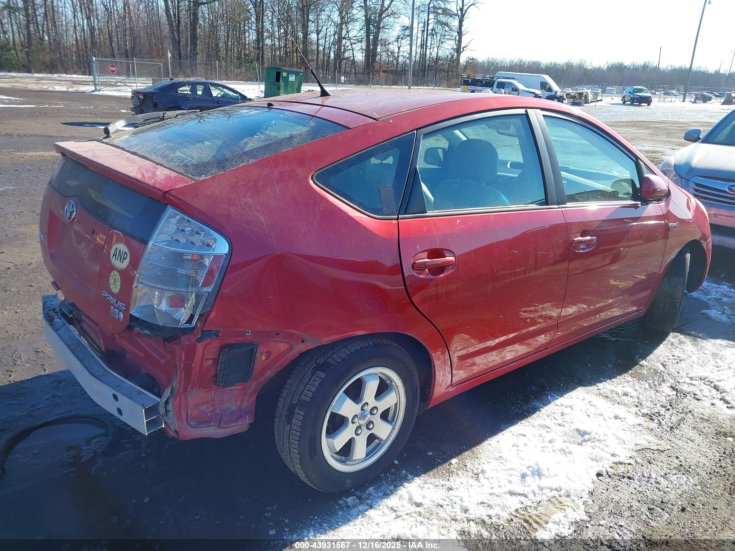 TOYOTA PRIUS image 4