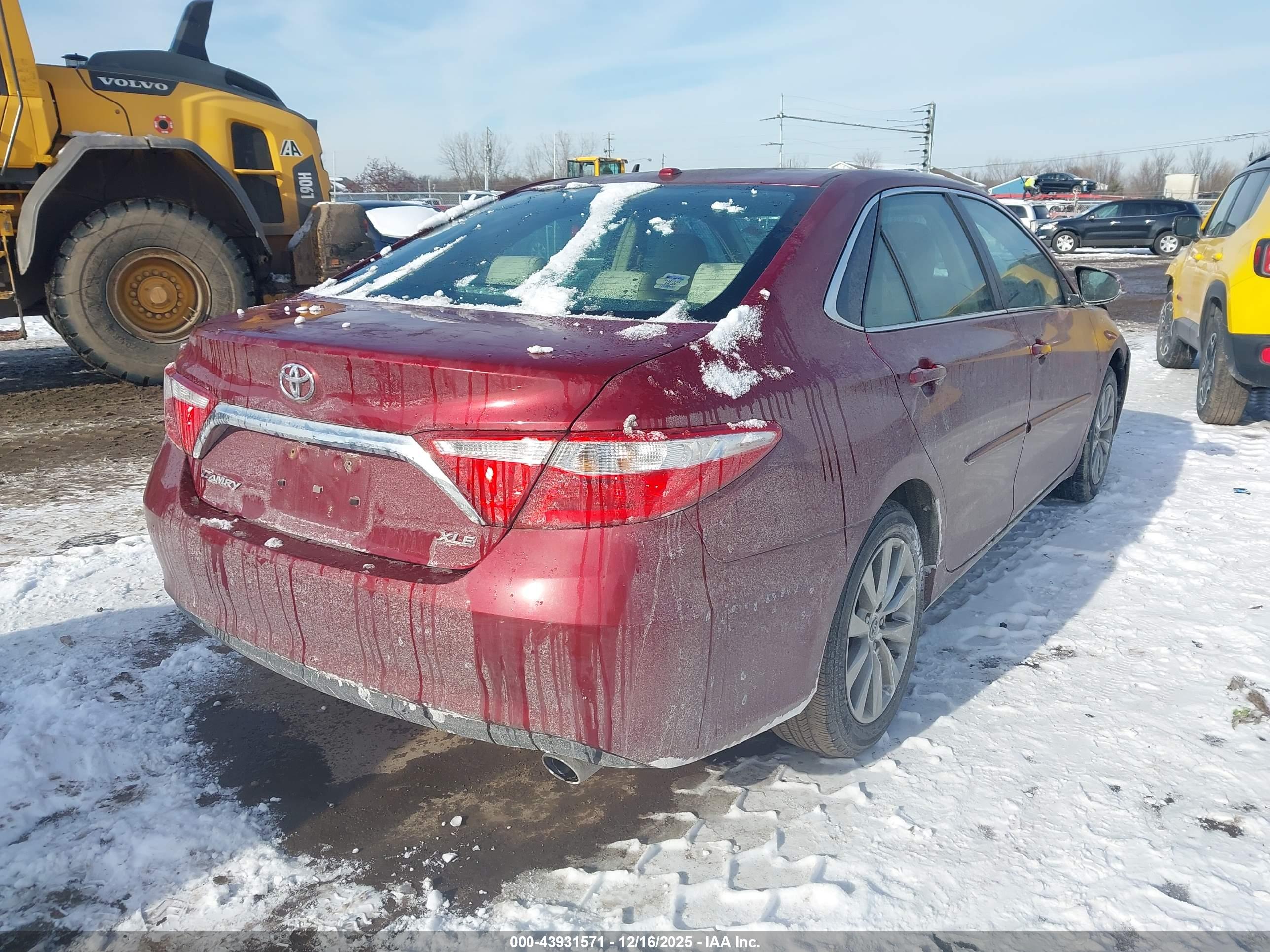 TOYOTA CAMRY image 4