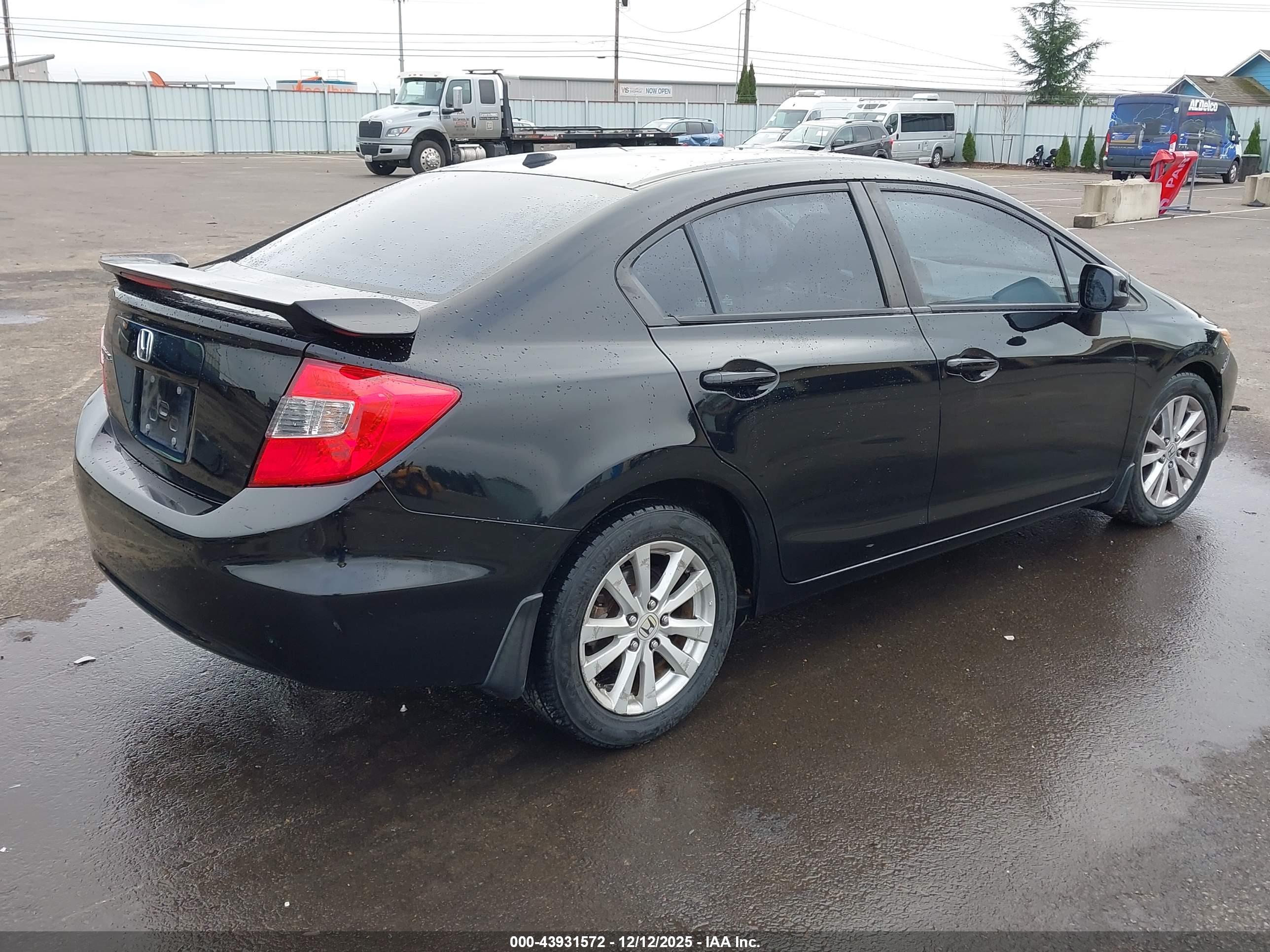 HONDA CIVIC image 4
