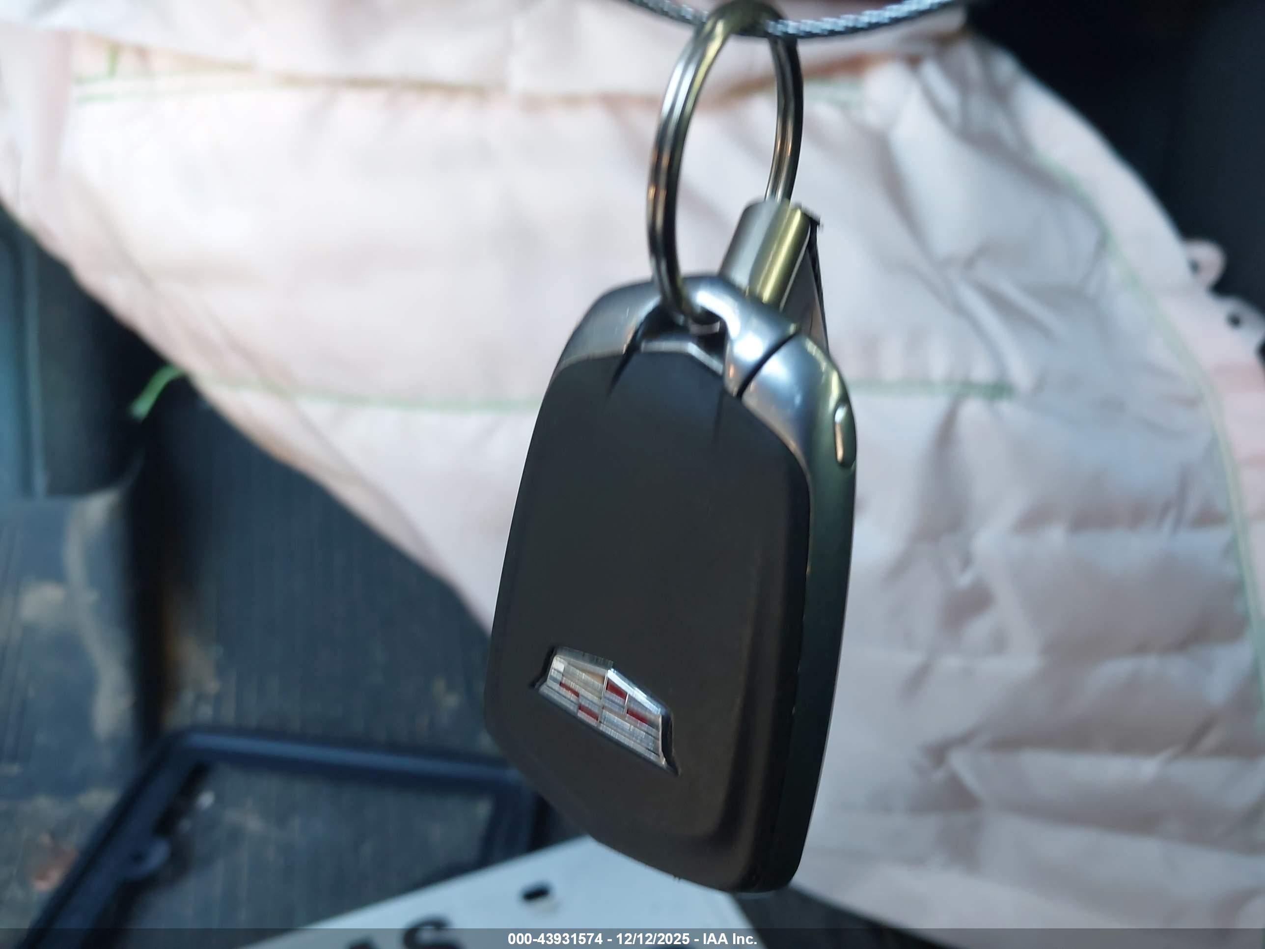 CADILLAC XT4 image 11