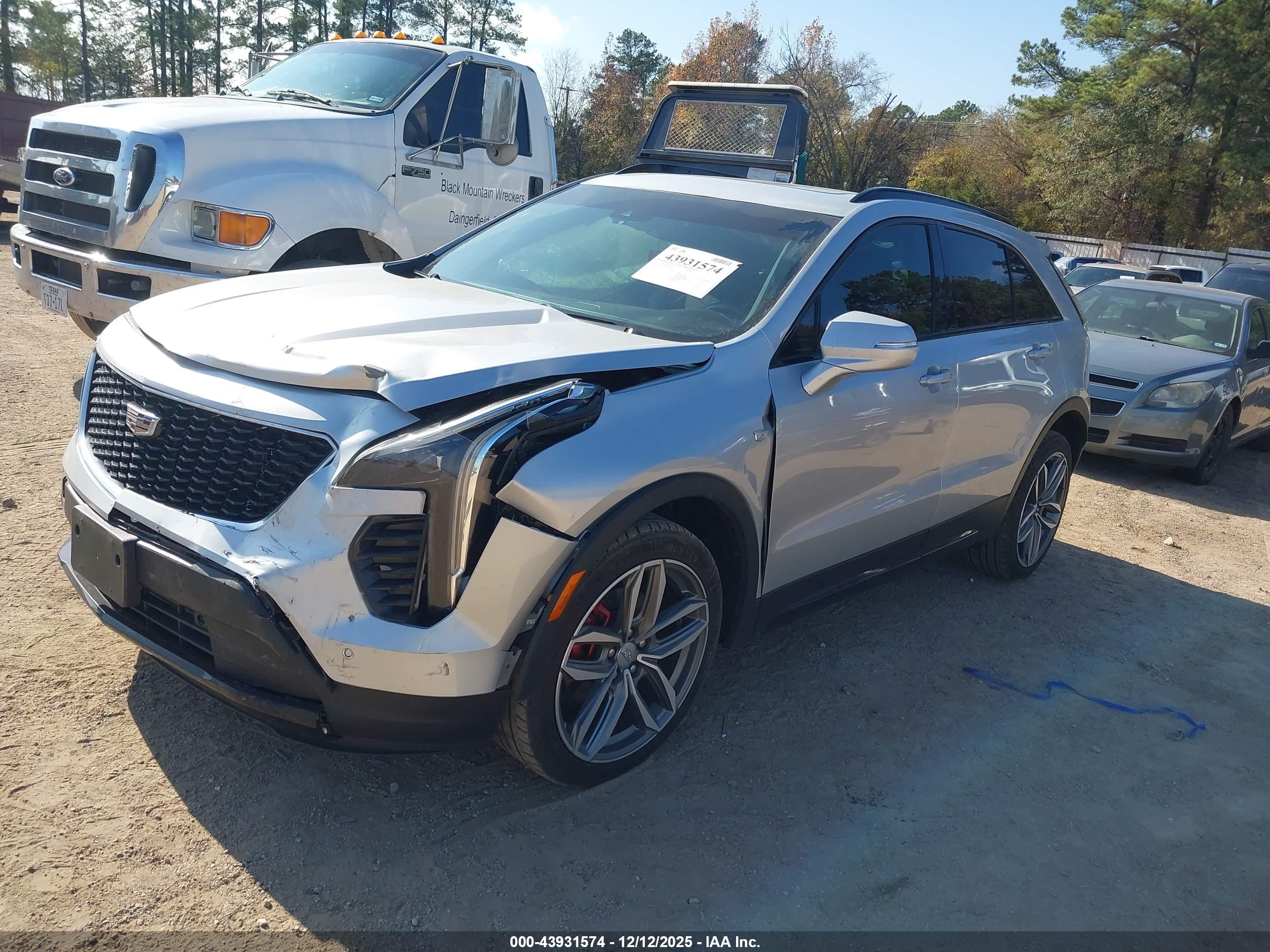 CADILLAC XT4 image 2