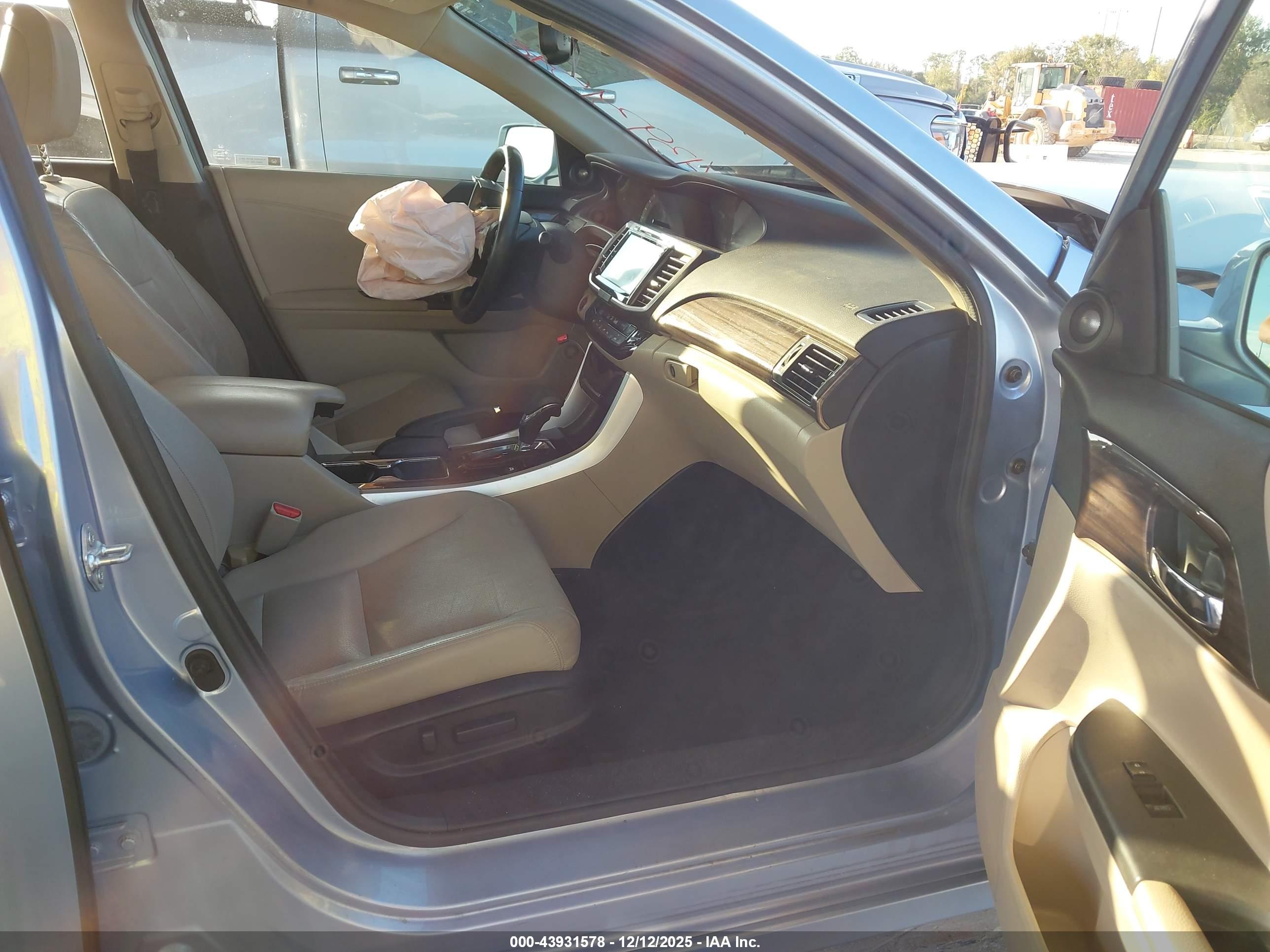 HONDA ACCORD image 5