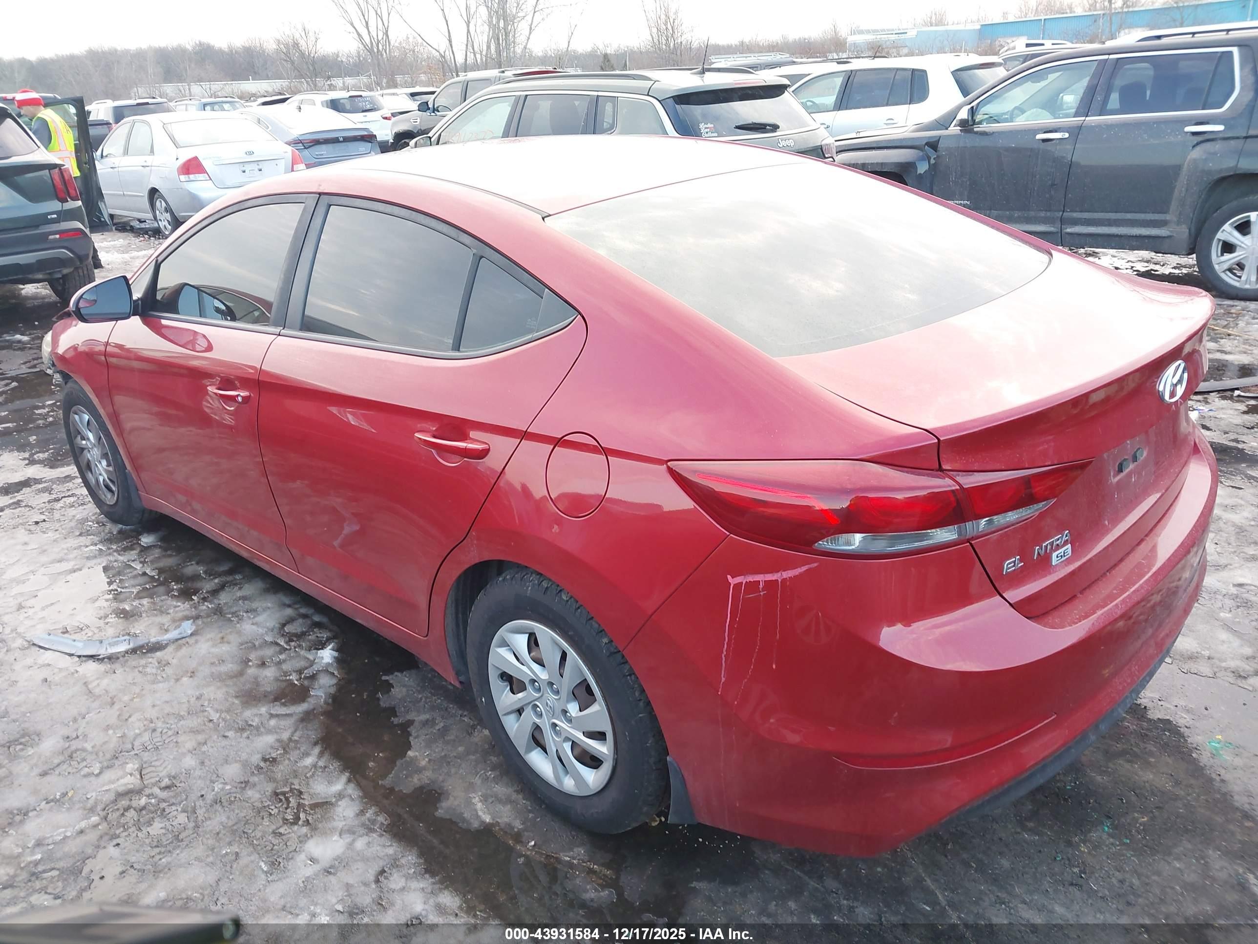 HYUNDAI ELANTRA image 3