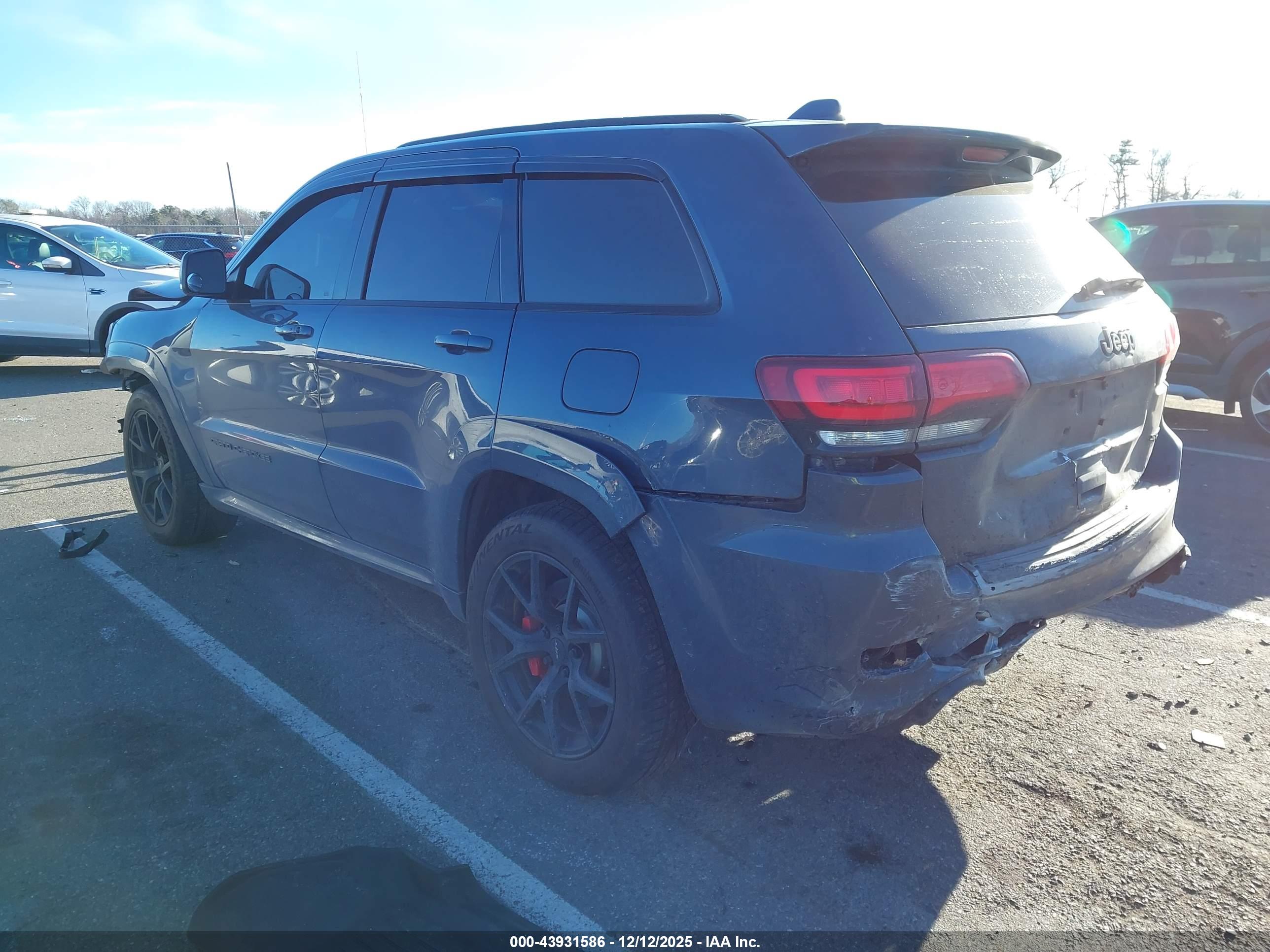 JEEP GRAND image 3