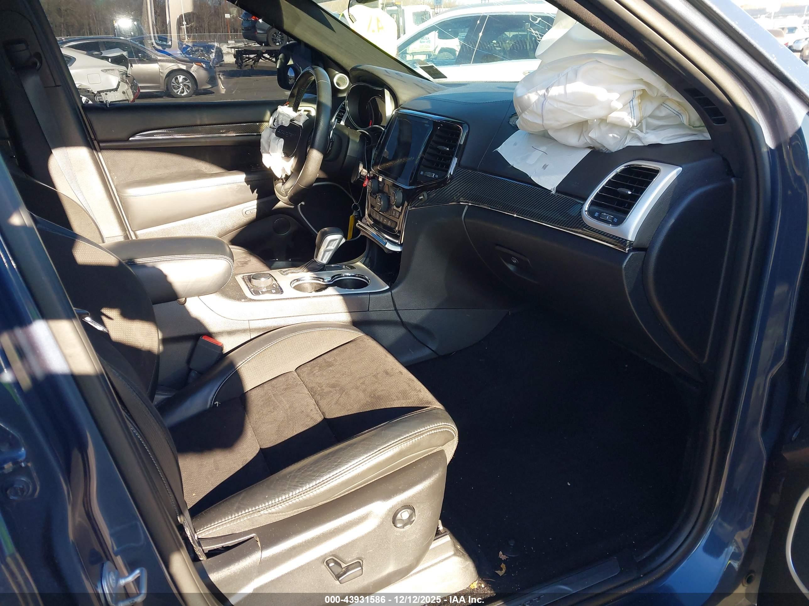 JEEP GRAND image 5