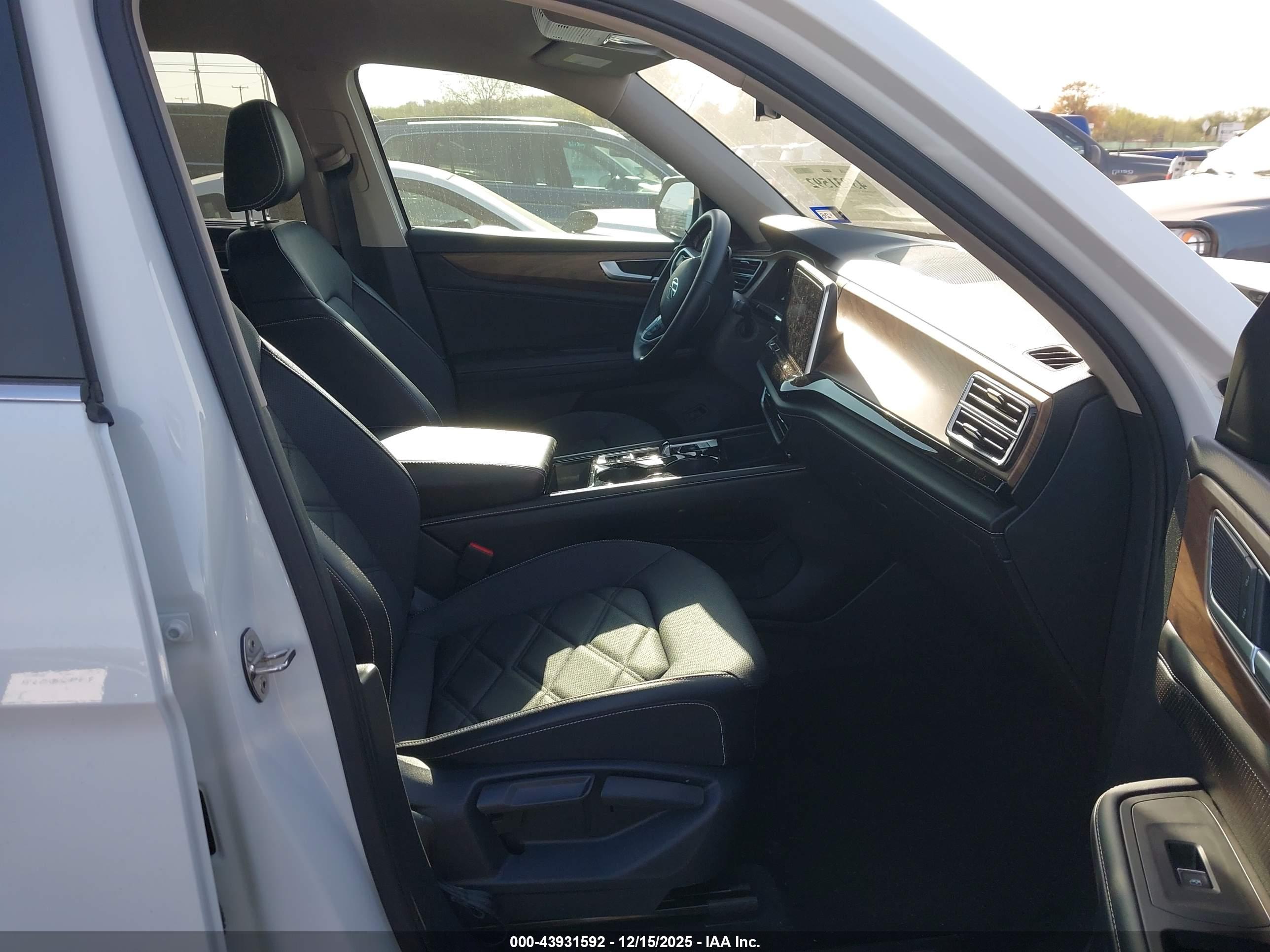 VOLKSWAGEN ATLAS image 5