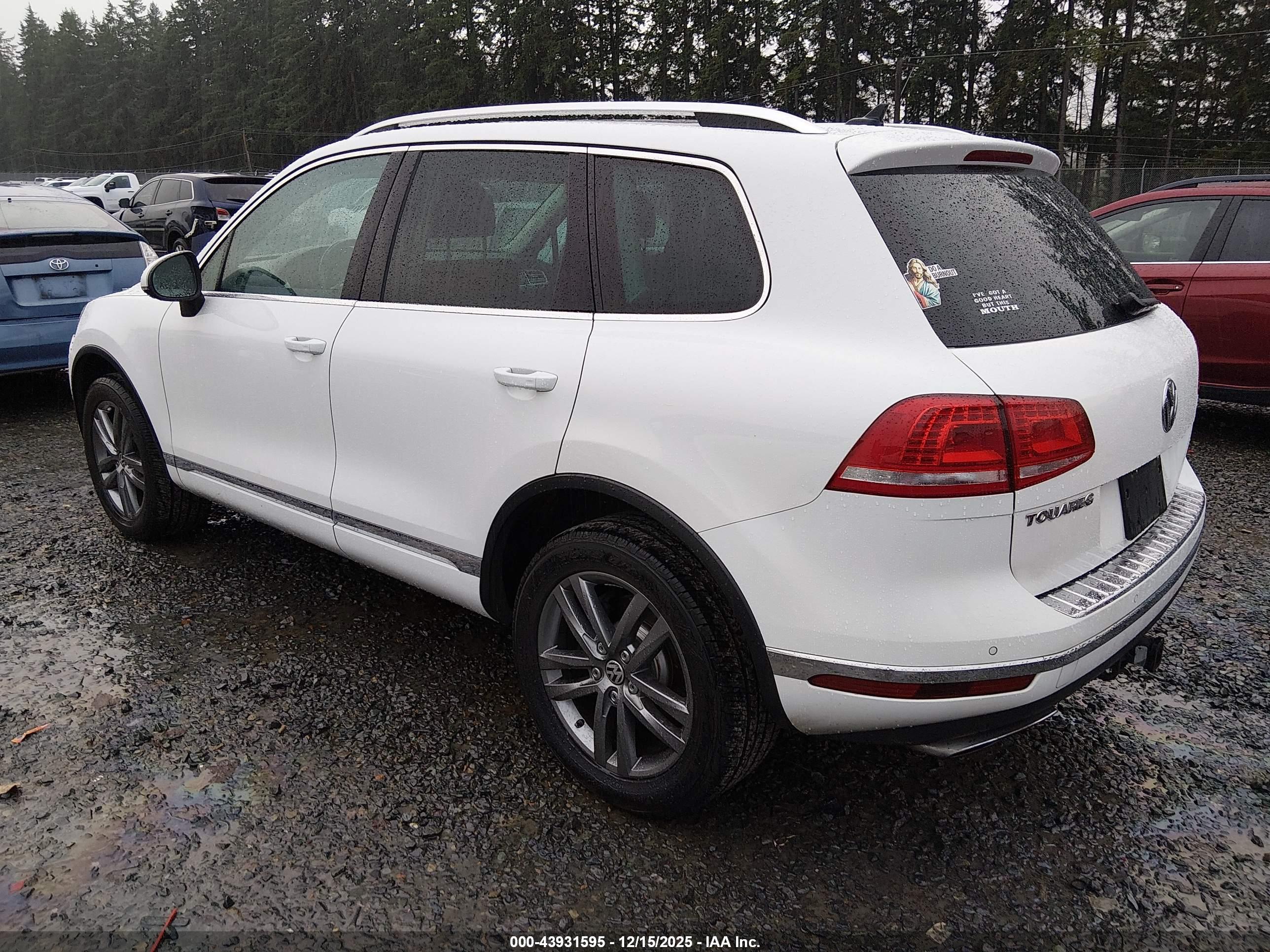 VOLKSWAGEN TOUAREG image 3