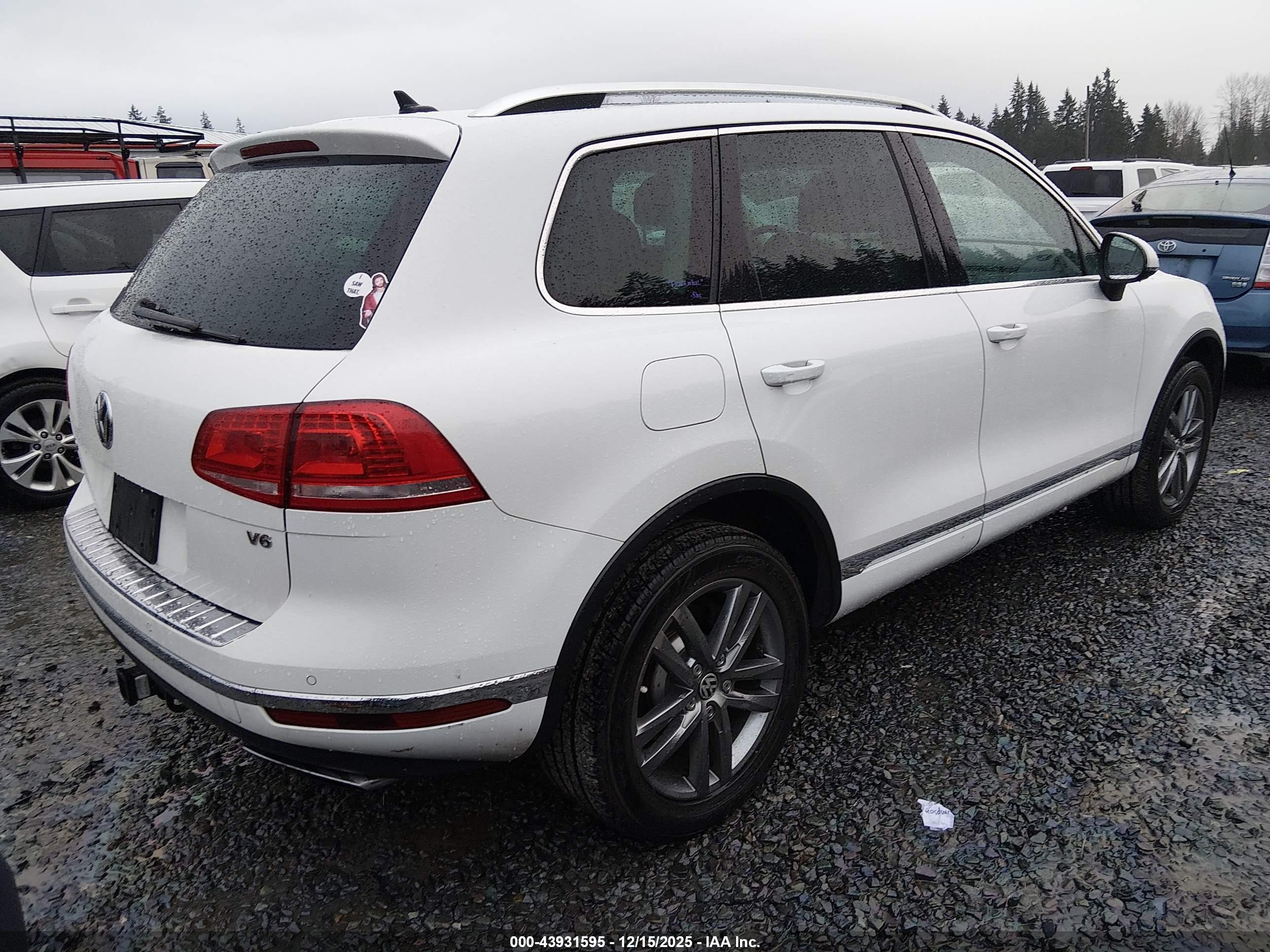 VOLKSWAGEN TOUAREG image 4