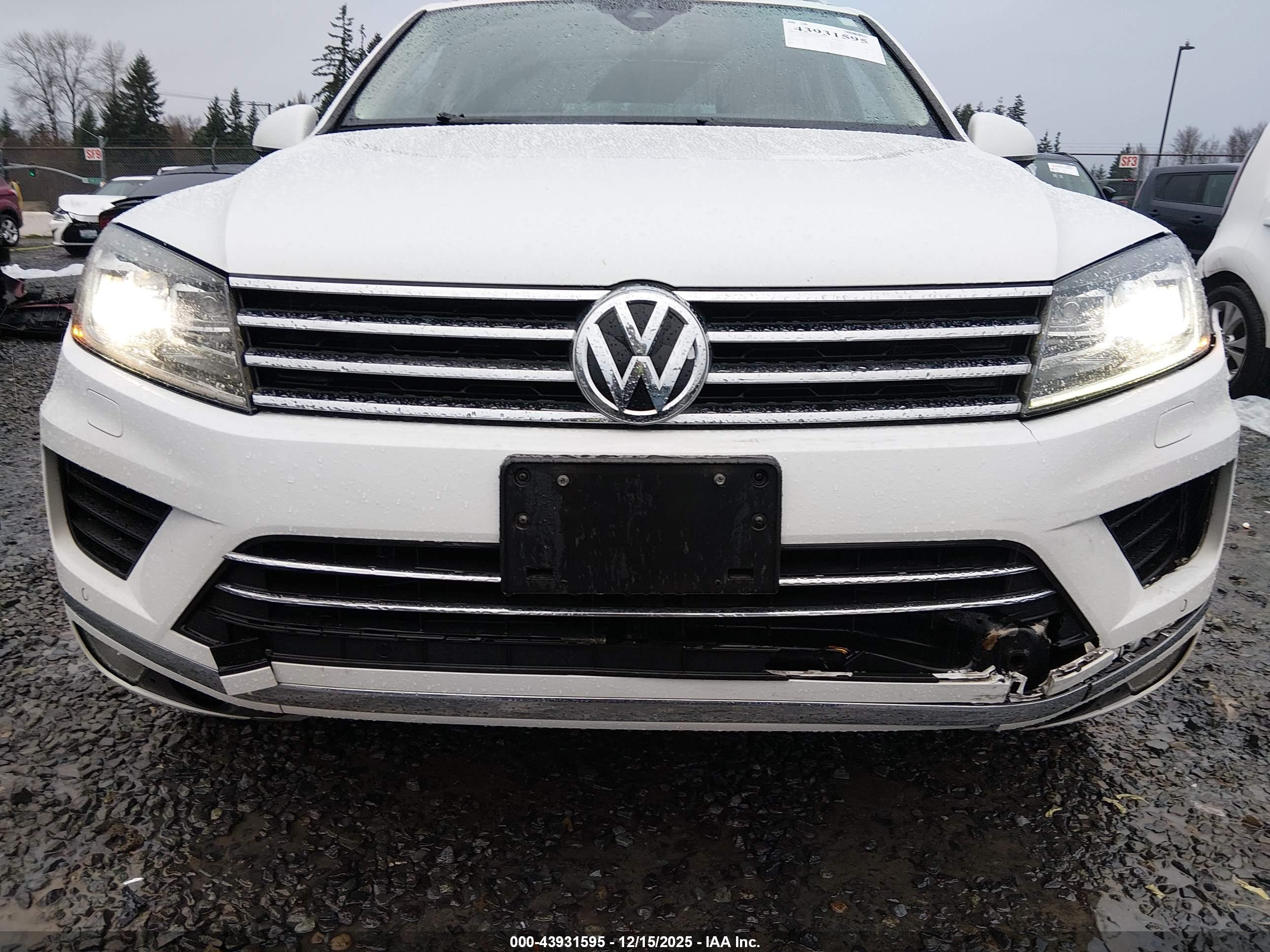 VOLKSWAGEN TOUAREG image 6
