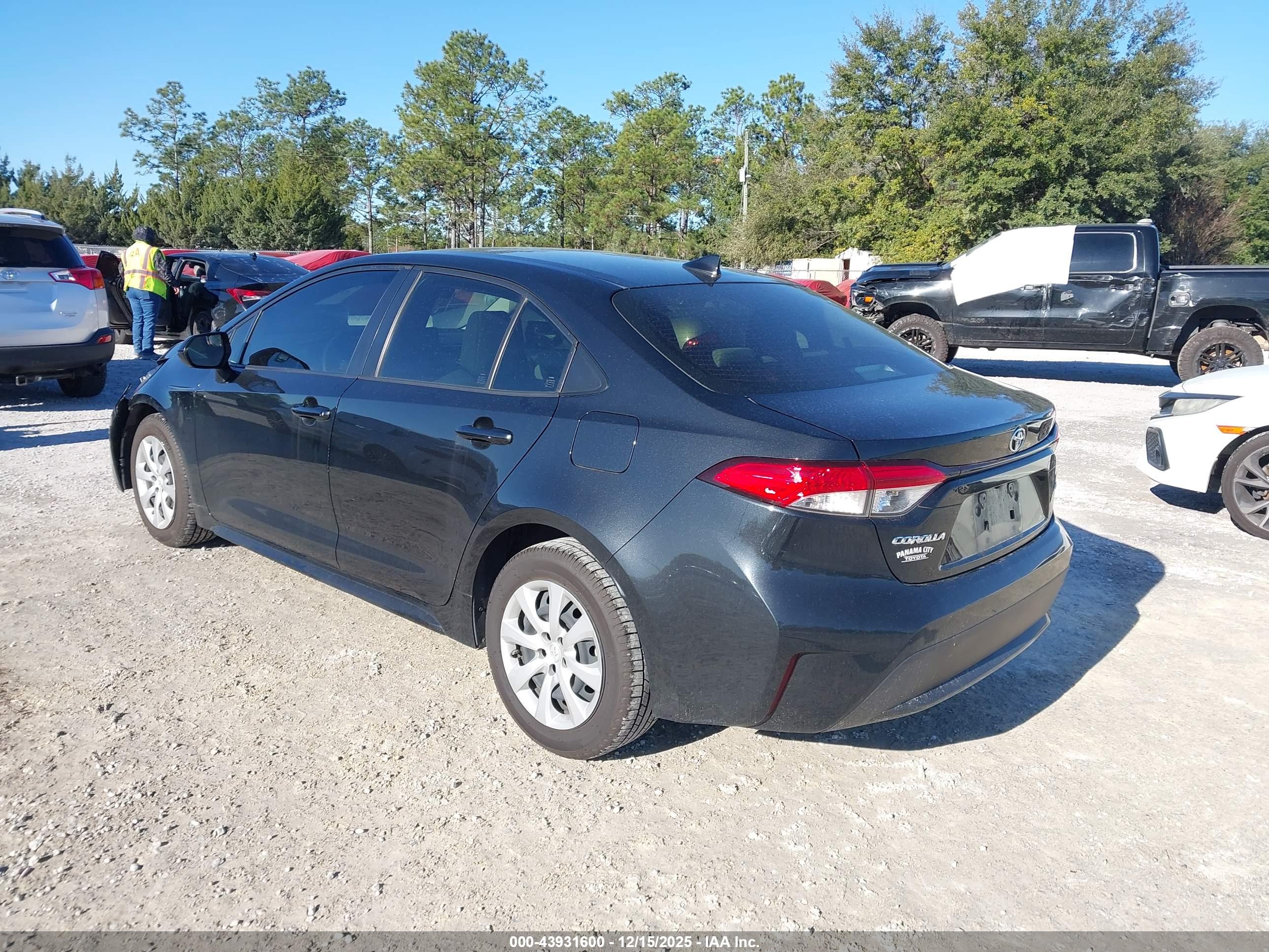 TOYOTA COROLLA image 3