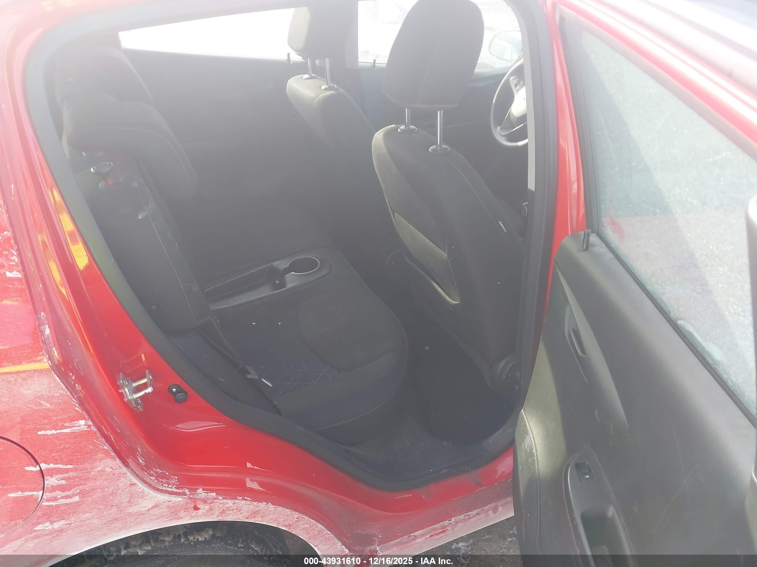 CHEVROLET SPARK image 8