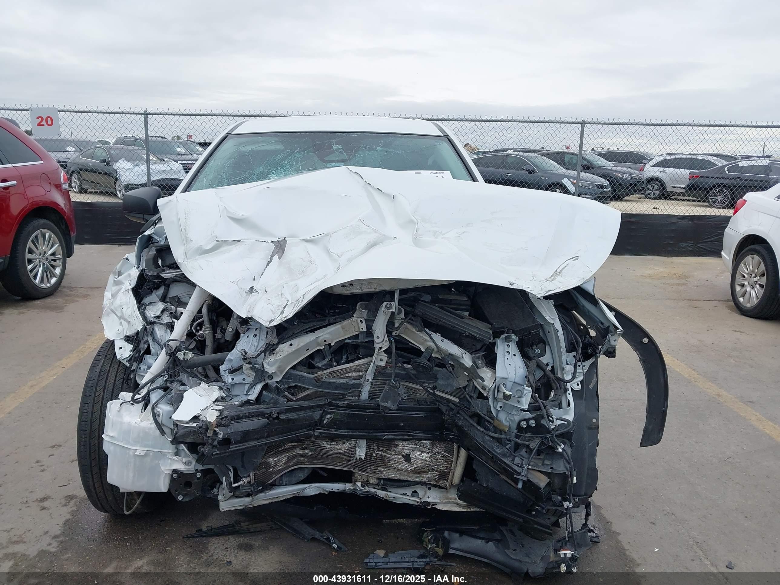 TOYOTA COROLLA image 6