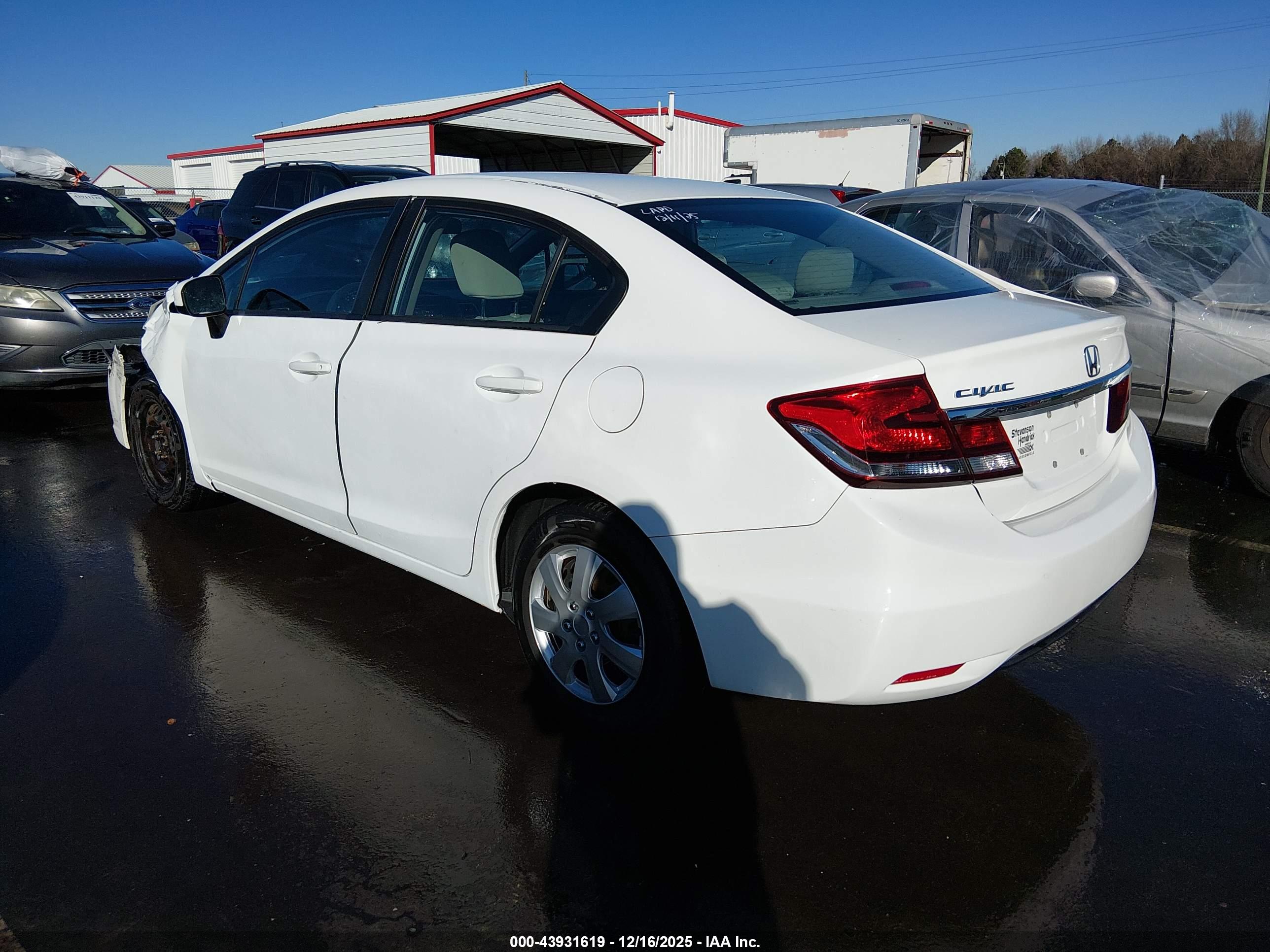 HONDA CIVIC image 3