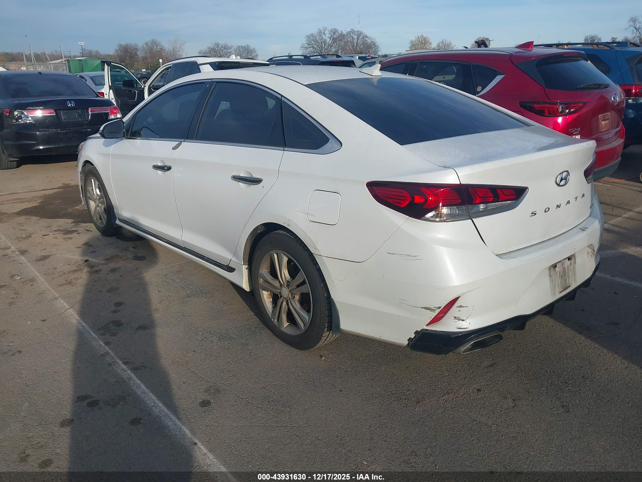 HYUNDAI SONATA image 3