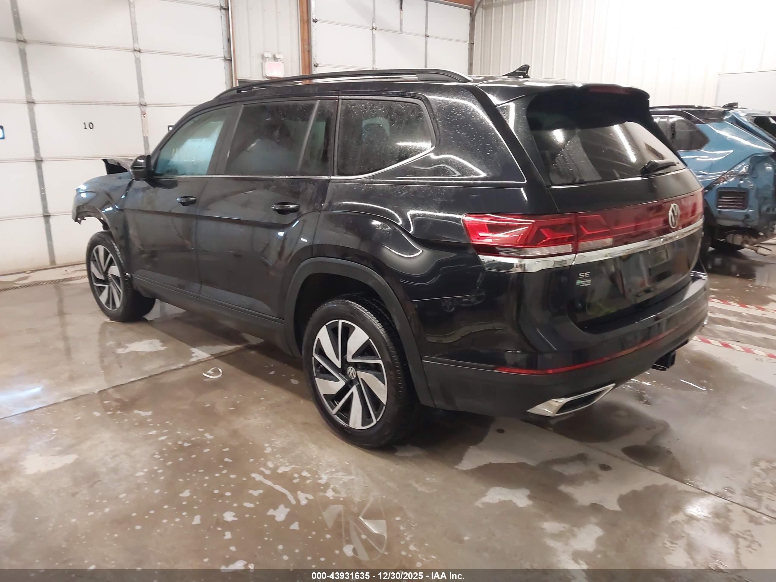 VOLKSWAGEN ATLAS image 3