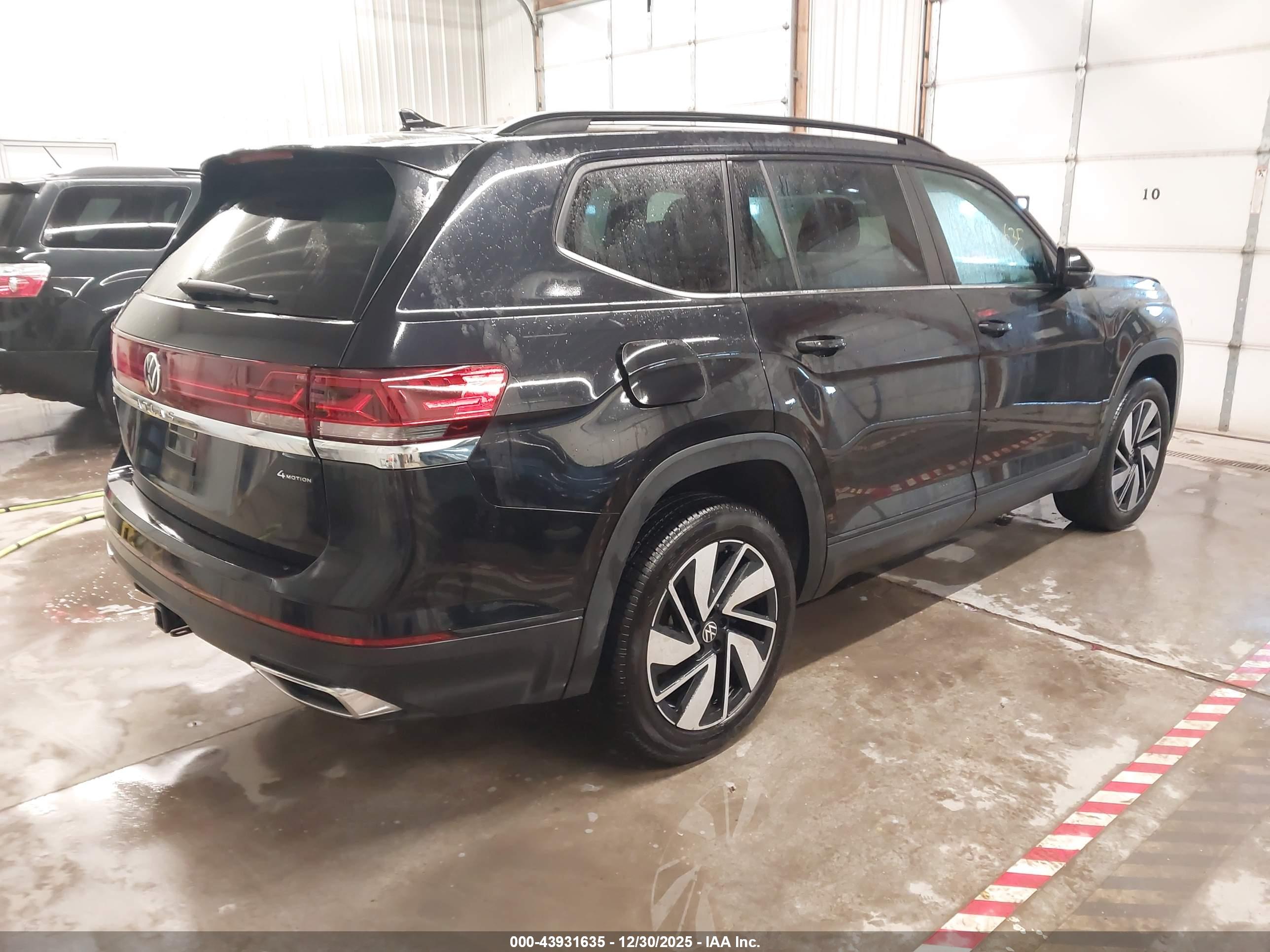 VOLKSWAGEN ATLAS image 4
