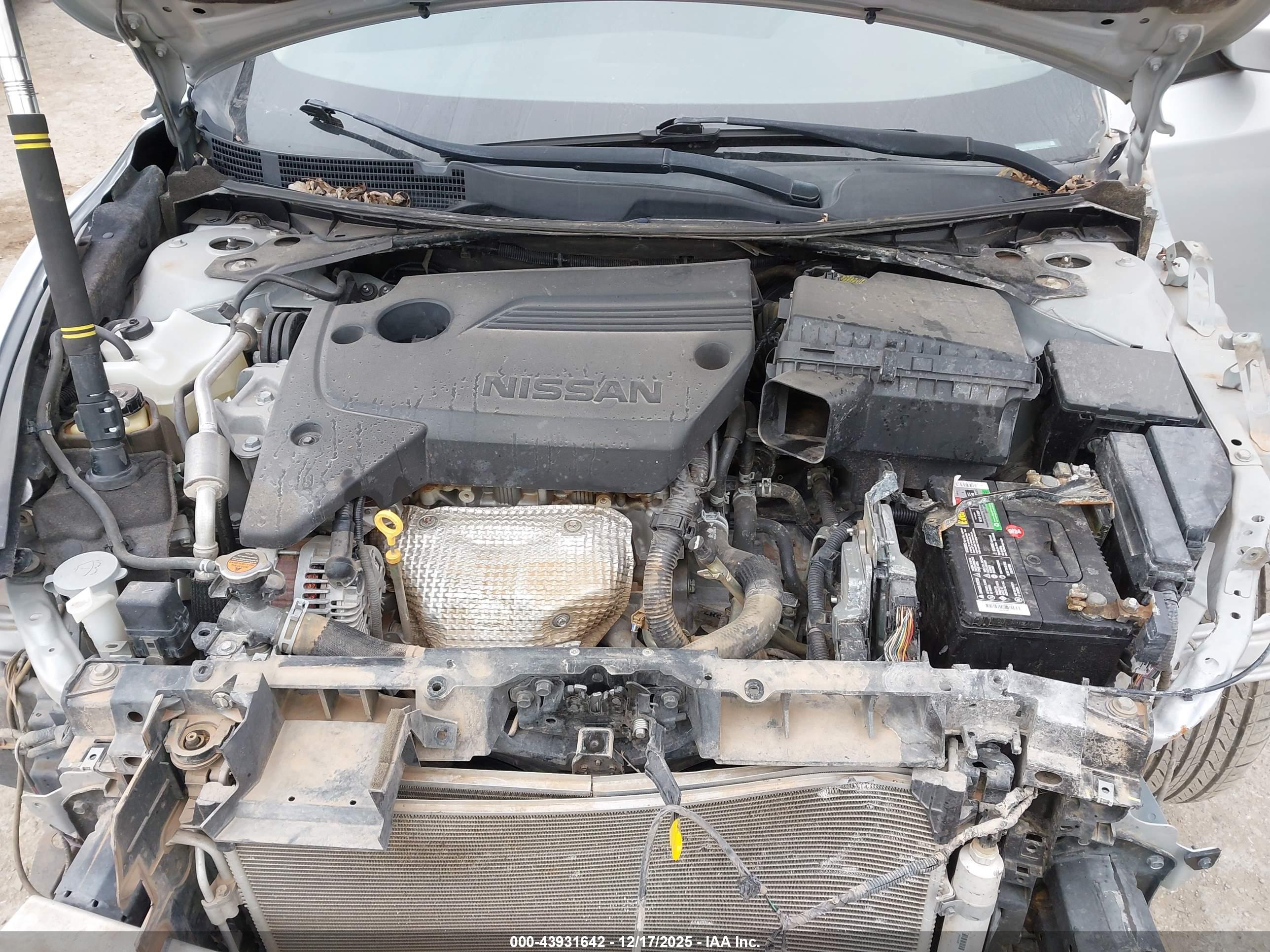 NISSAN ALTIMA image 10