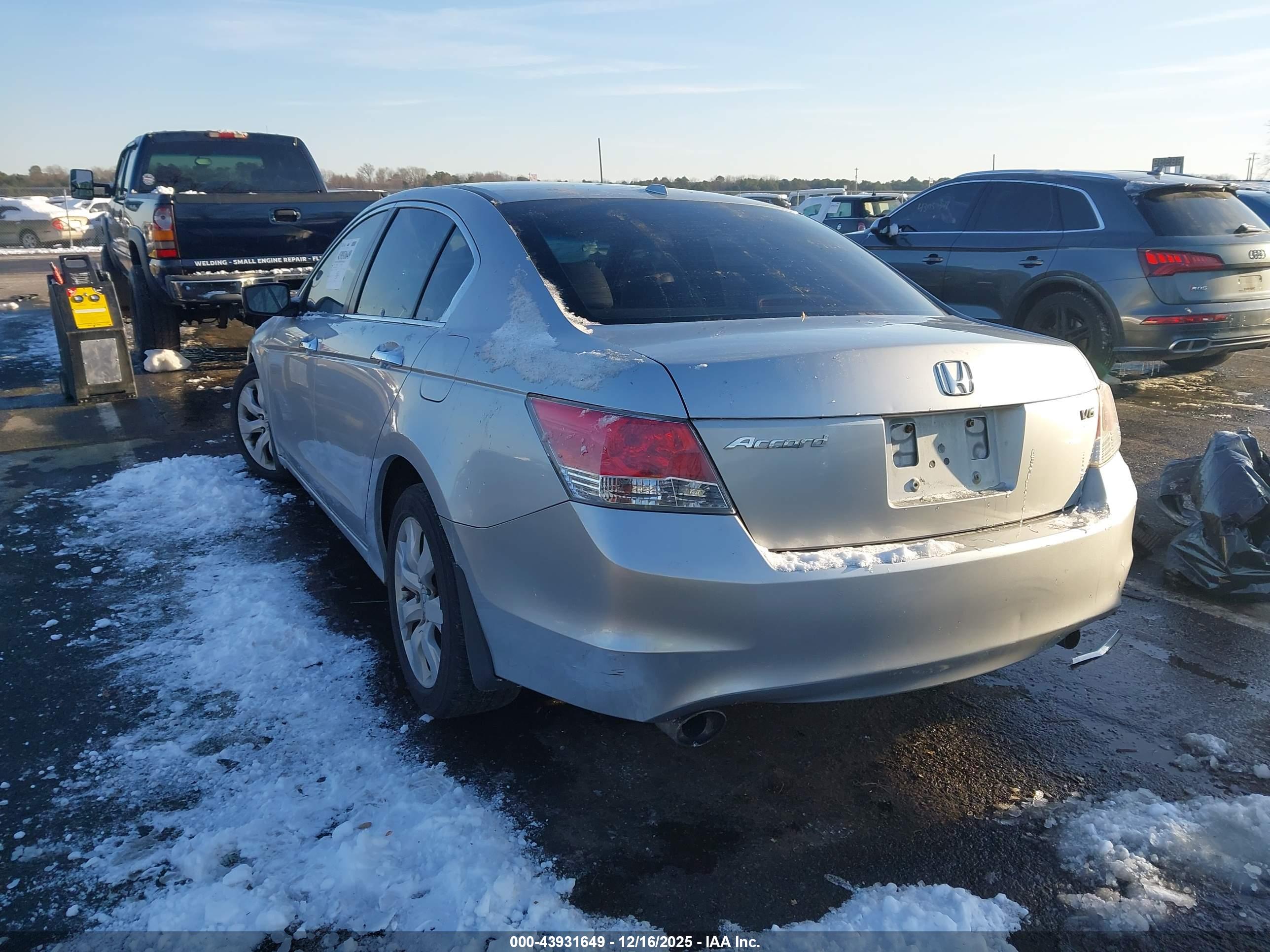 HONDA ACCORD image 3