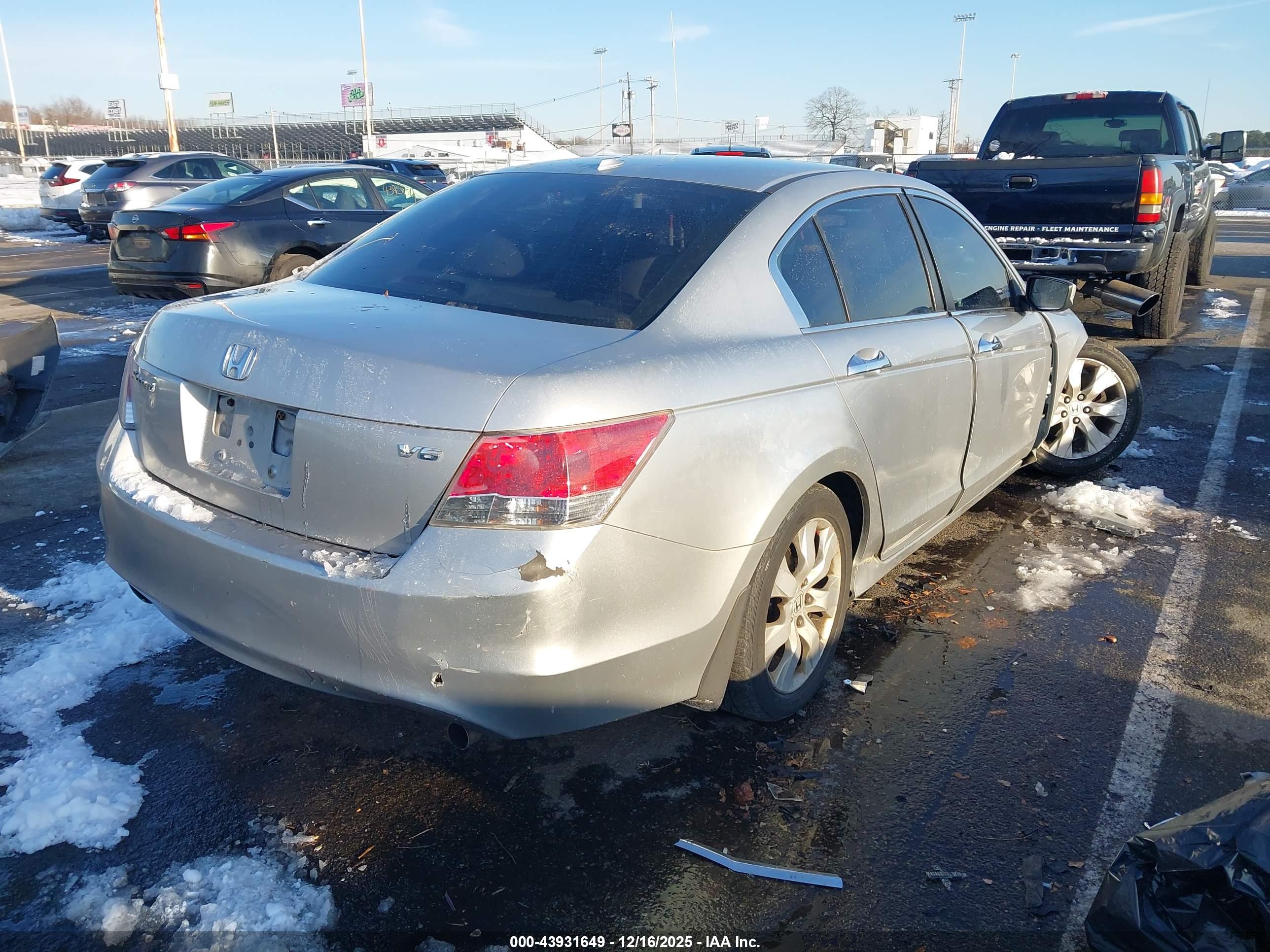 HONDA ACCORD image 4