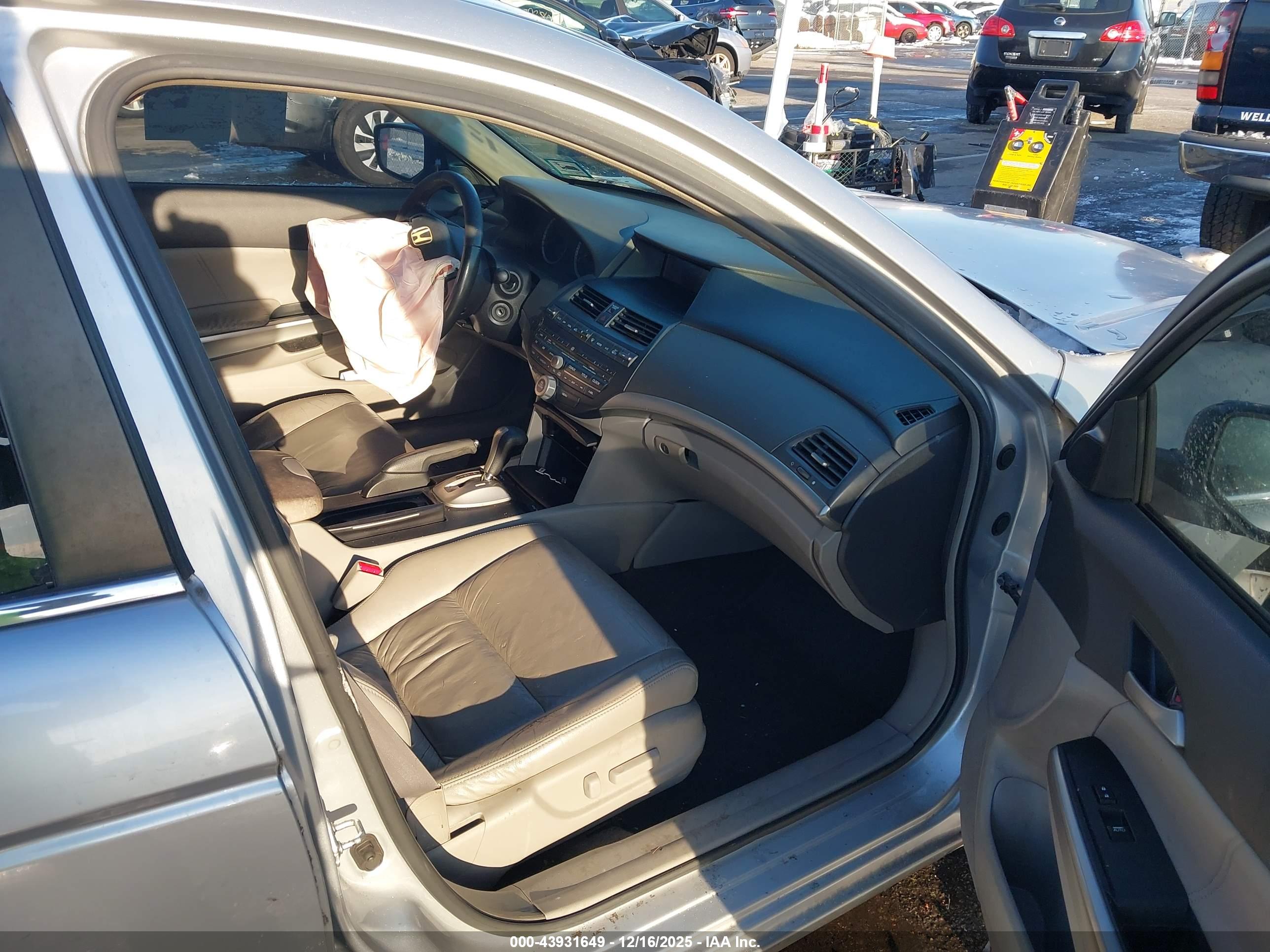 HONDA ACCORD image 5