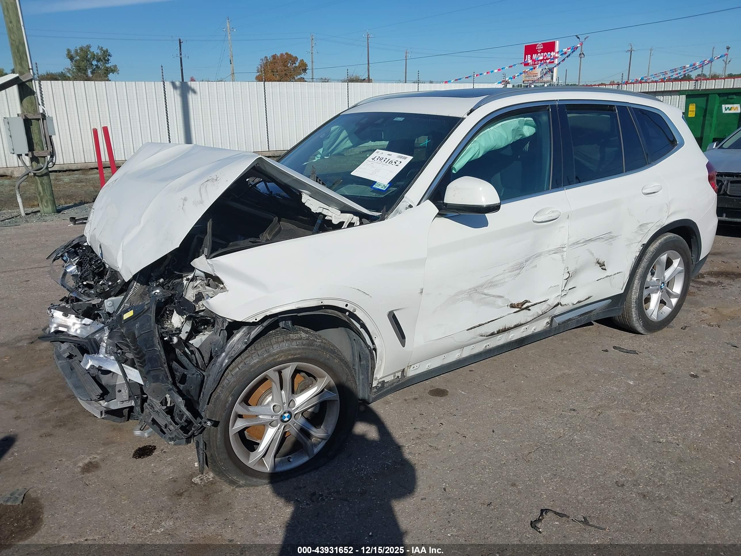 BMW X3 image 2
