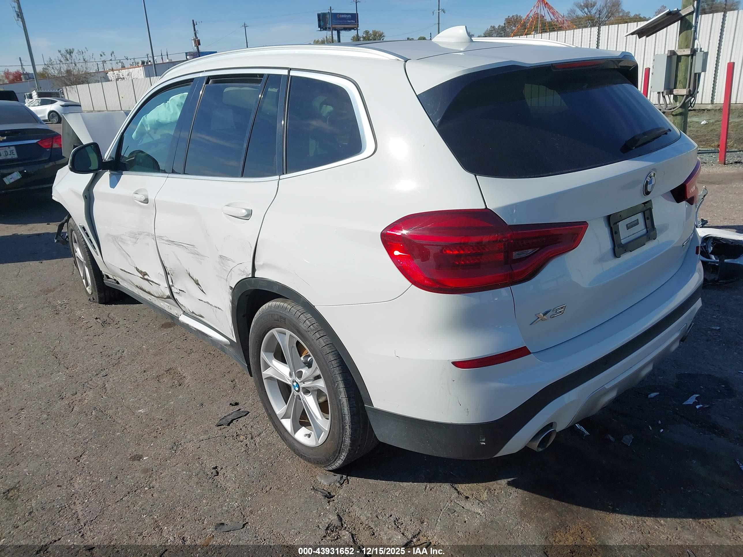 BMW X3 image 3
